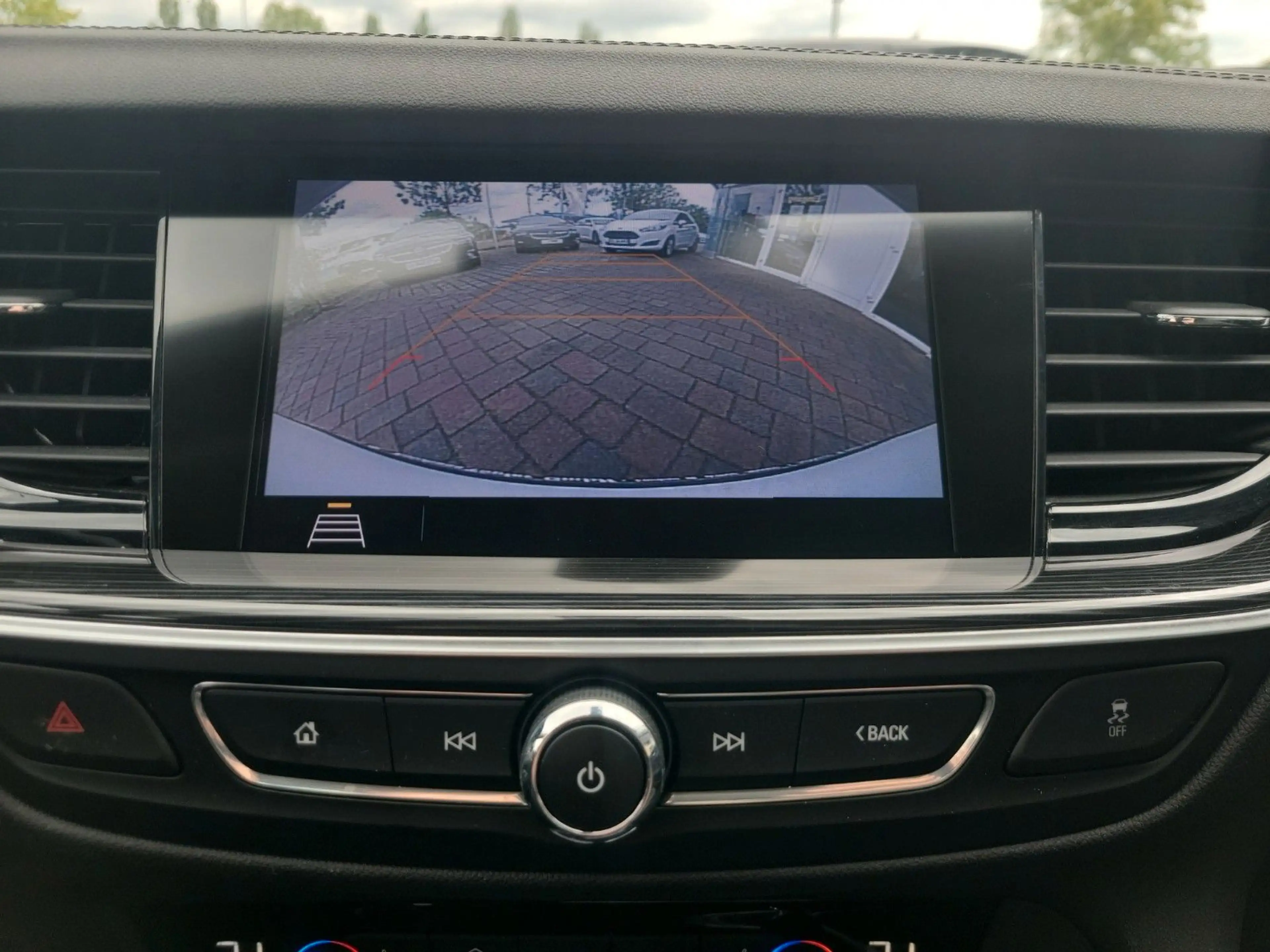 Opel Insignia B Grand Sport "Ultimate 4x4" aus 1-Hand — photo 15