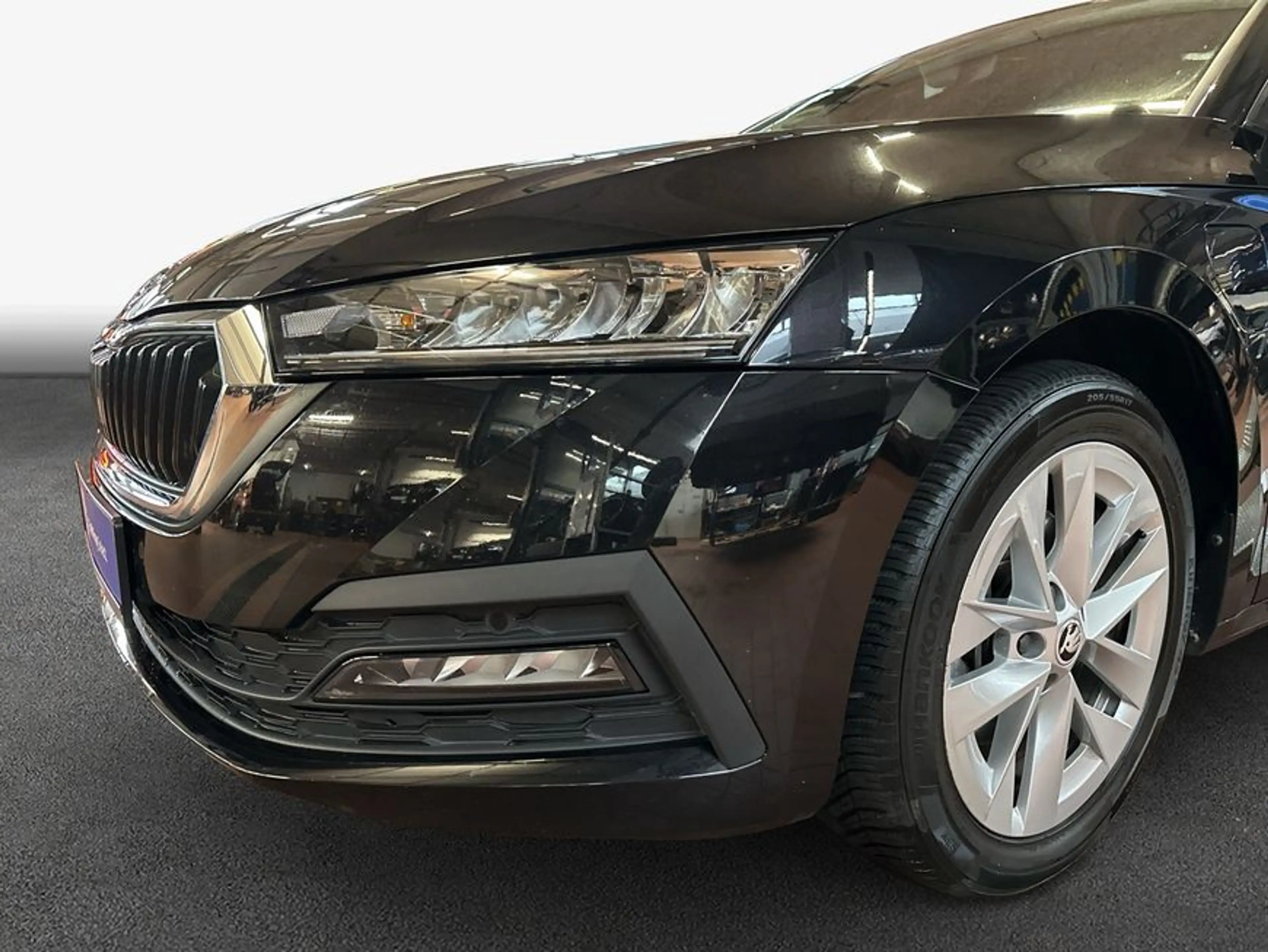 Skoda Octavia Combi 1.4 TSI iV DSG Ambition — photo 7
