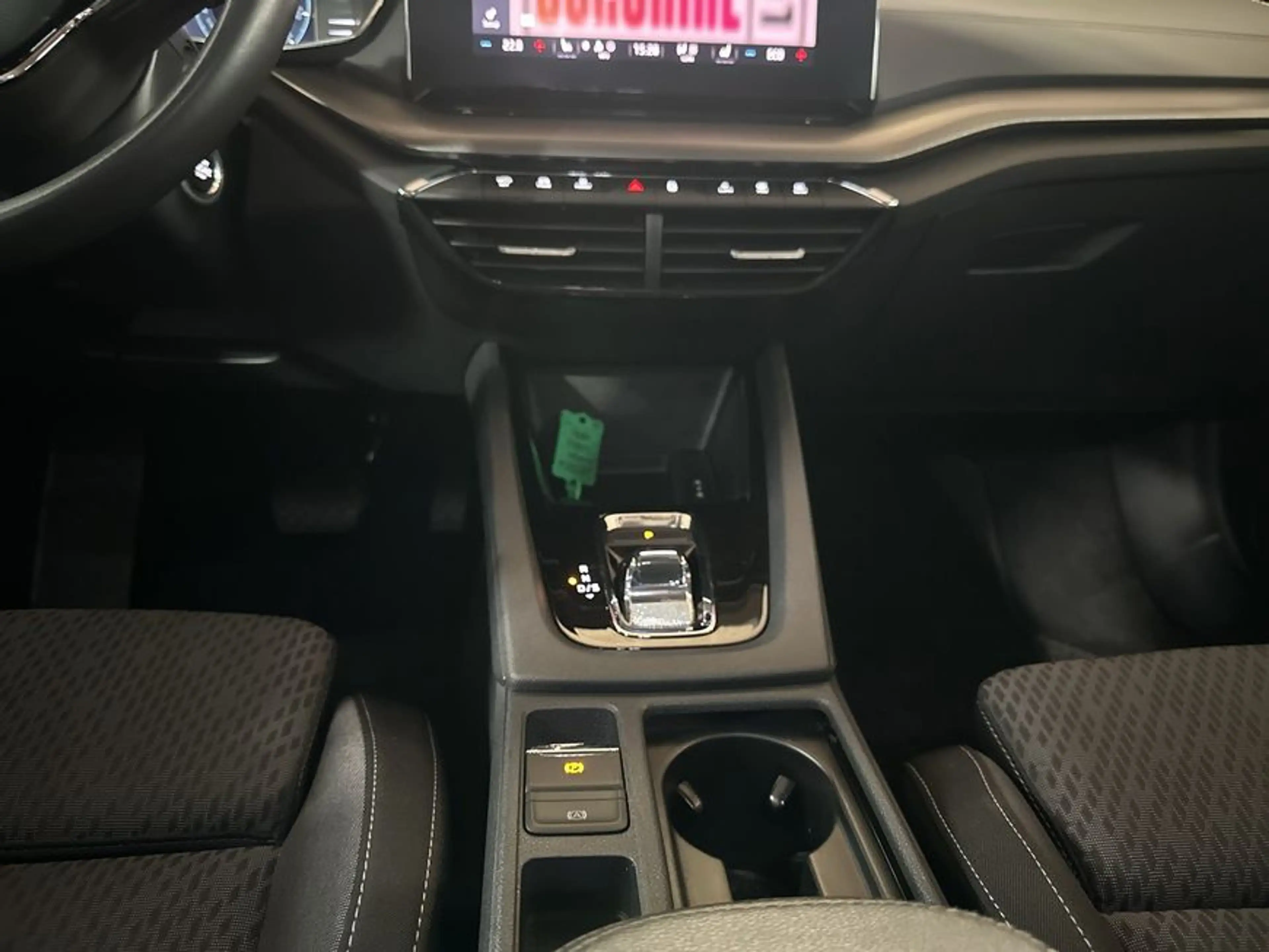 Skoda Octavia Combi 1.4 TSI iV DSG Ambition — photo 15