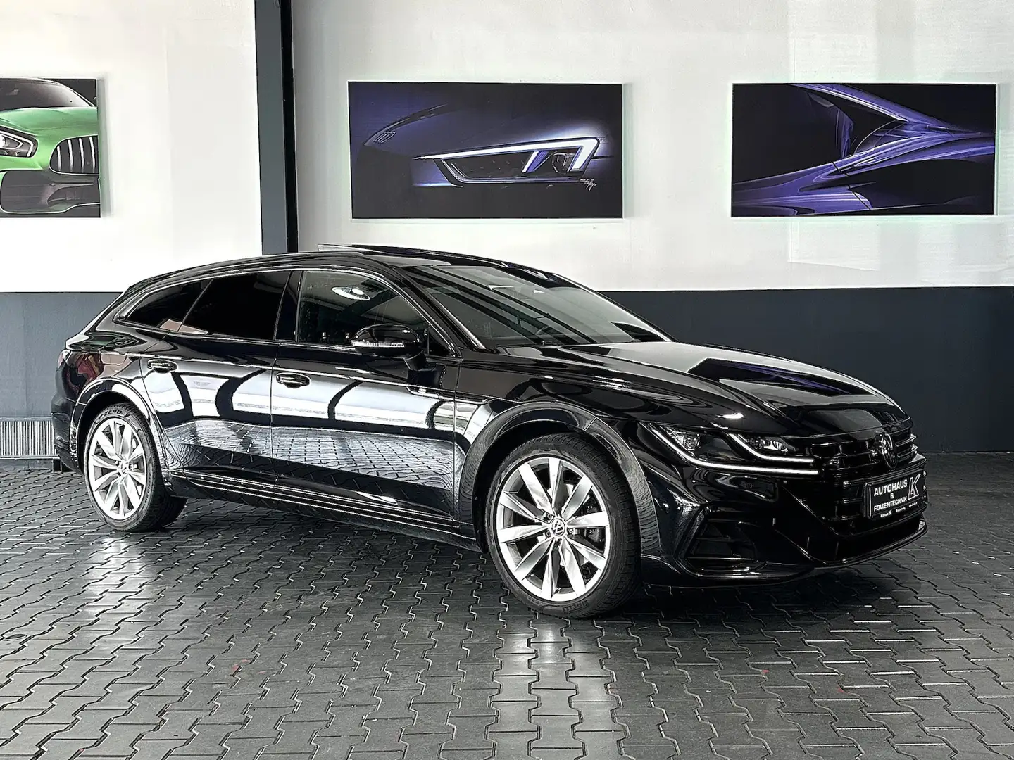 Volkswagen Arteon SB R LINE*BLACKSTYLE*PANO*IQ*STANDHZG*AHK Zwart - 1