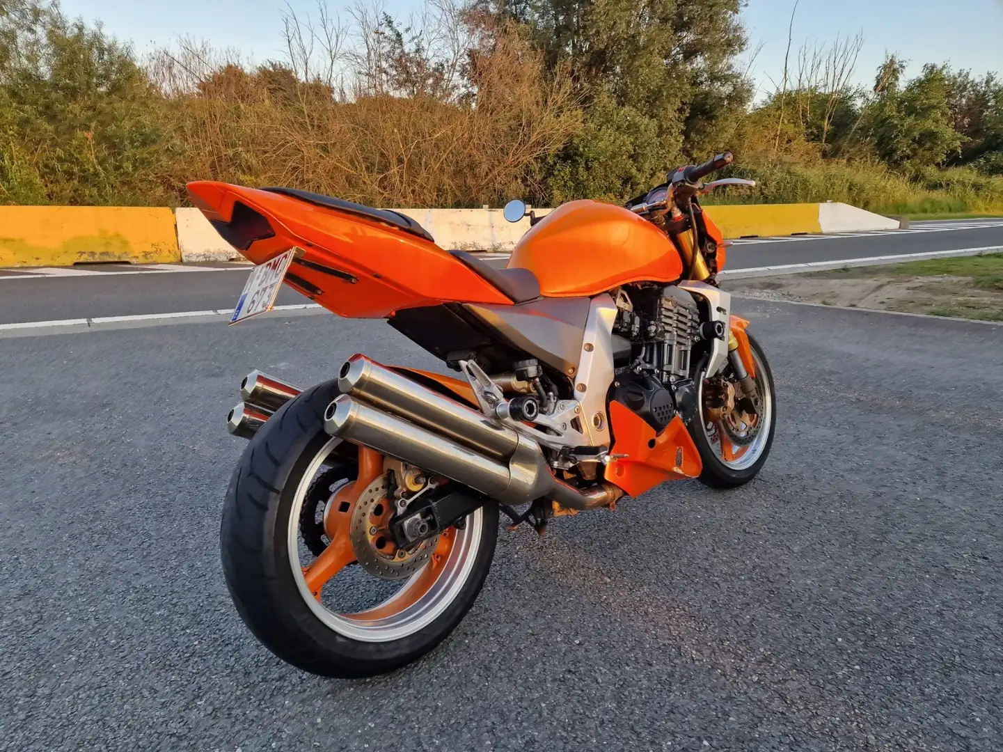 Kawasaki Z 1000 Oranje - 2
