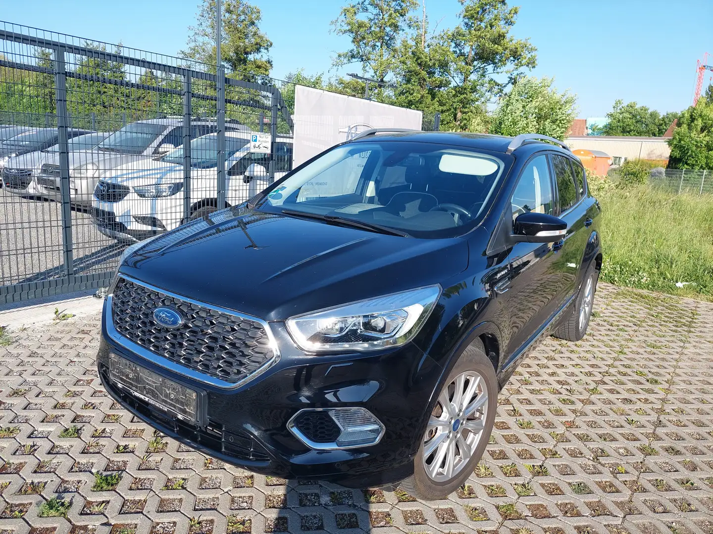 Ford Kuga 2.0 TDCi 4x4 Aut. Vignale Czarny - 1