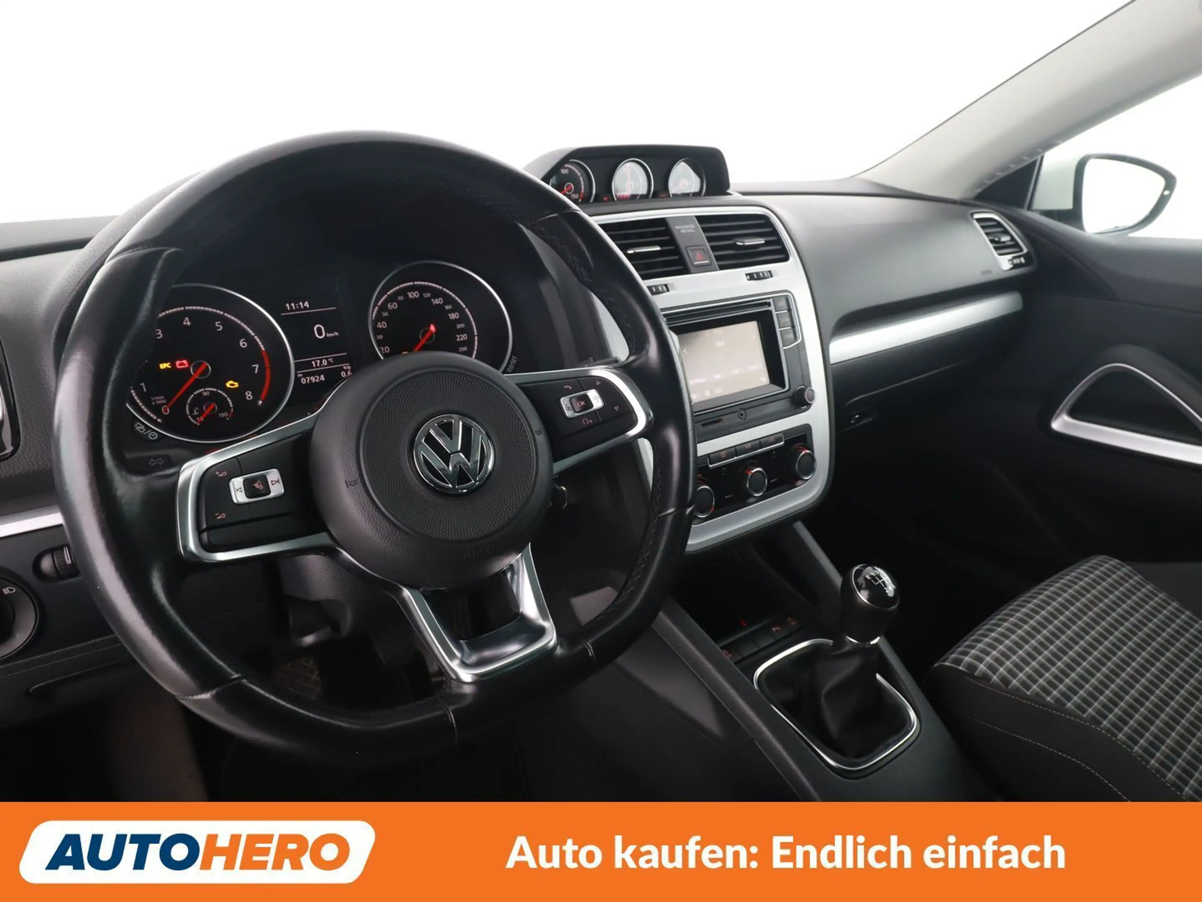 Volkswagen Scirocco 2.0 TSI Sport BlueMotion Tech R-Line — photo 11