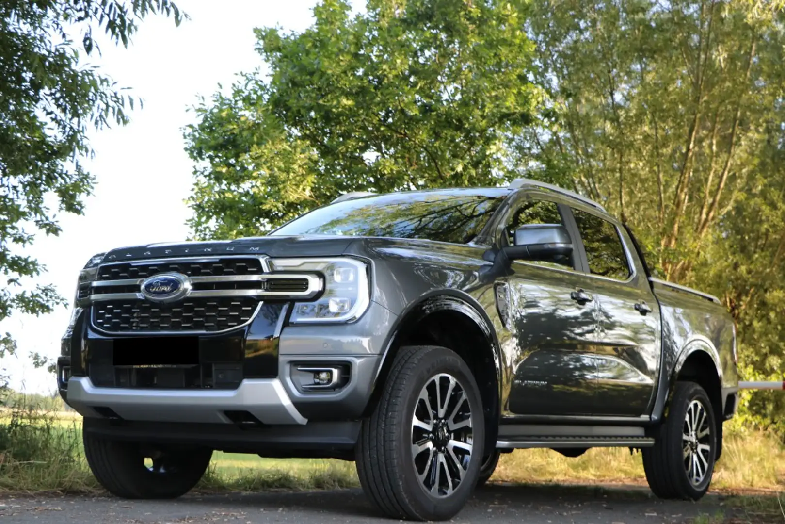 Ford Ranger Platinum V6 DoKa Standhzg ERollo AHK 3,5t Grau - 1