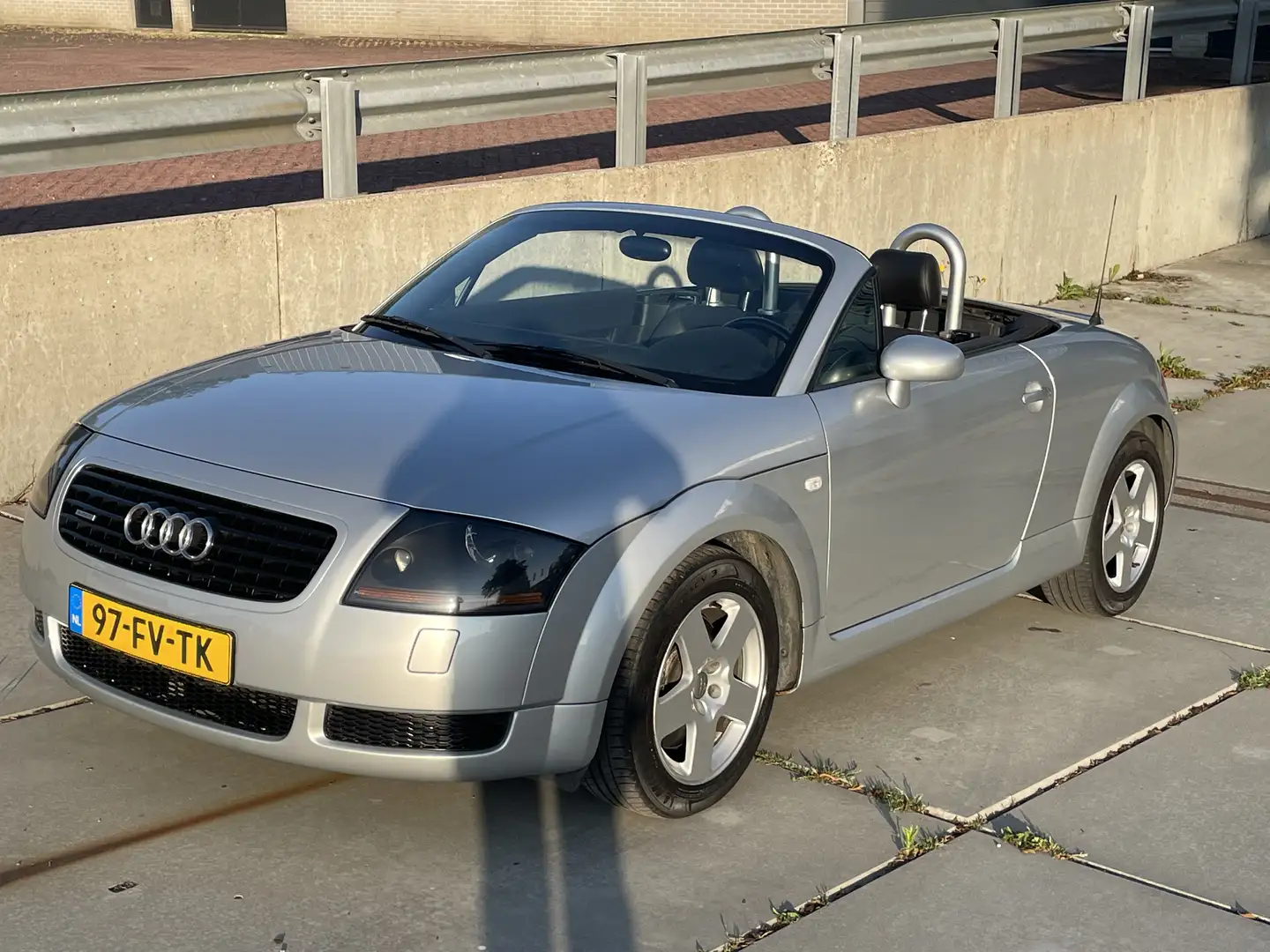 Audi TT 1.8 Turbo quattro S-Line *originele NL auto NAP* Grijs - 2