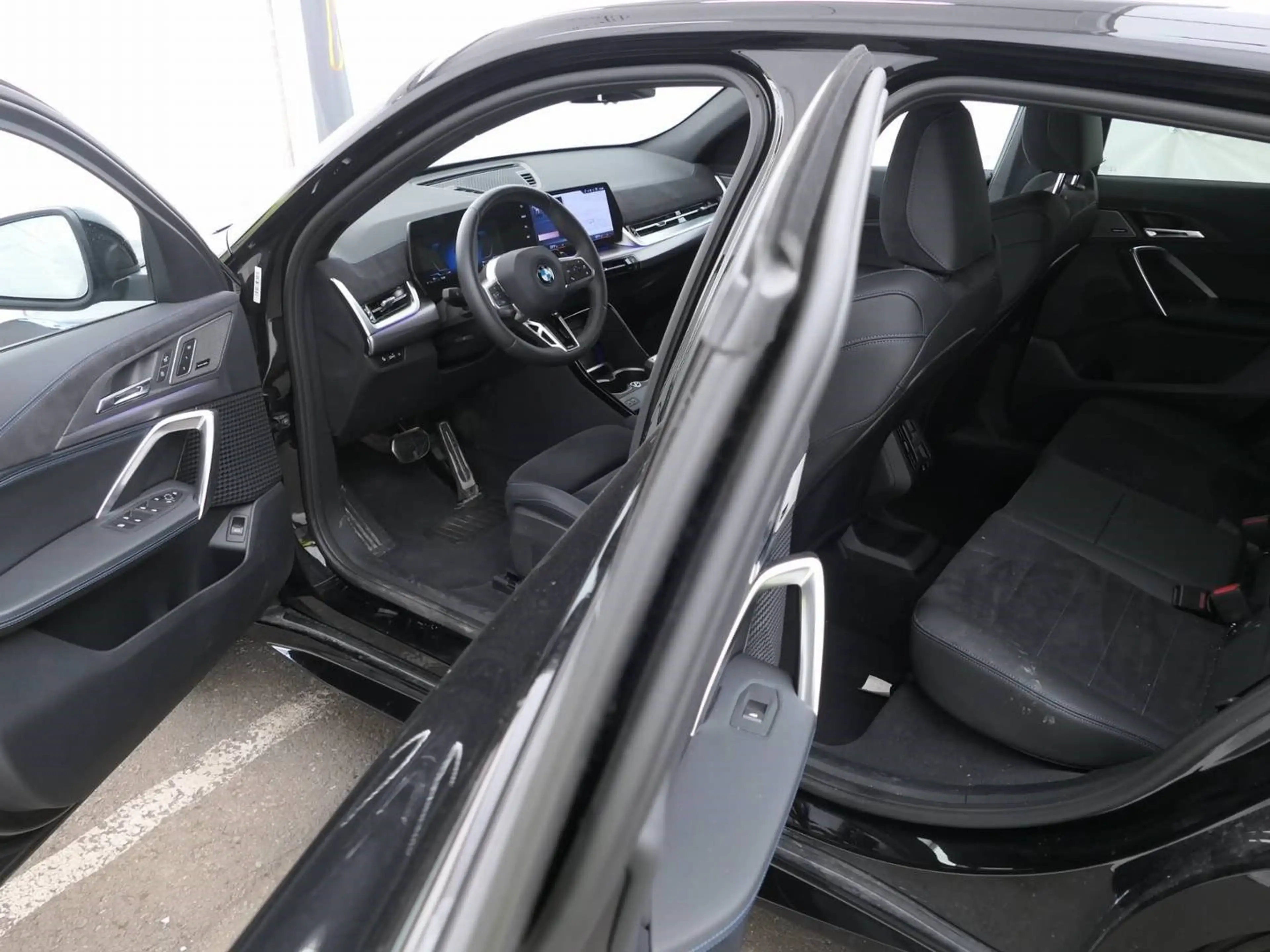BMW X2 sDrive20i M SPORTPAKET+19"ALU+ANH.KUPPLUNG — photo 10