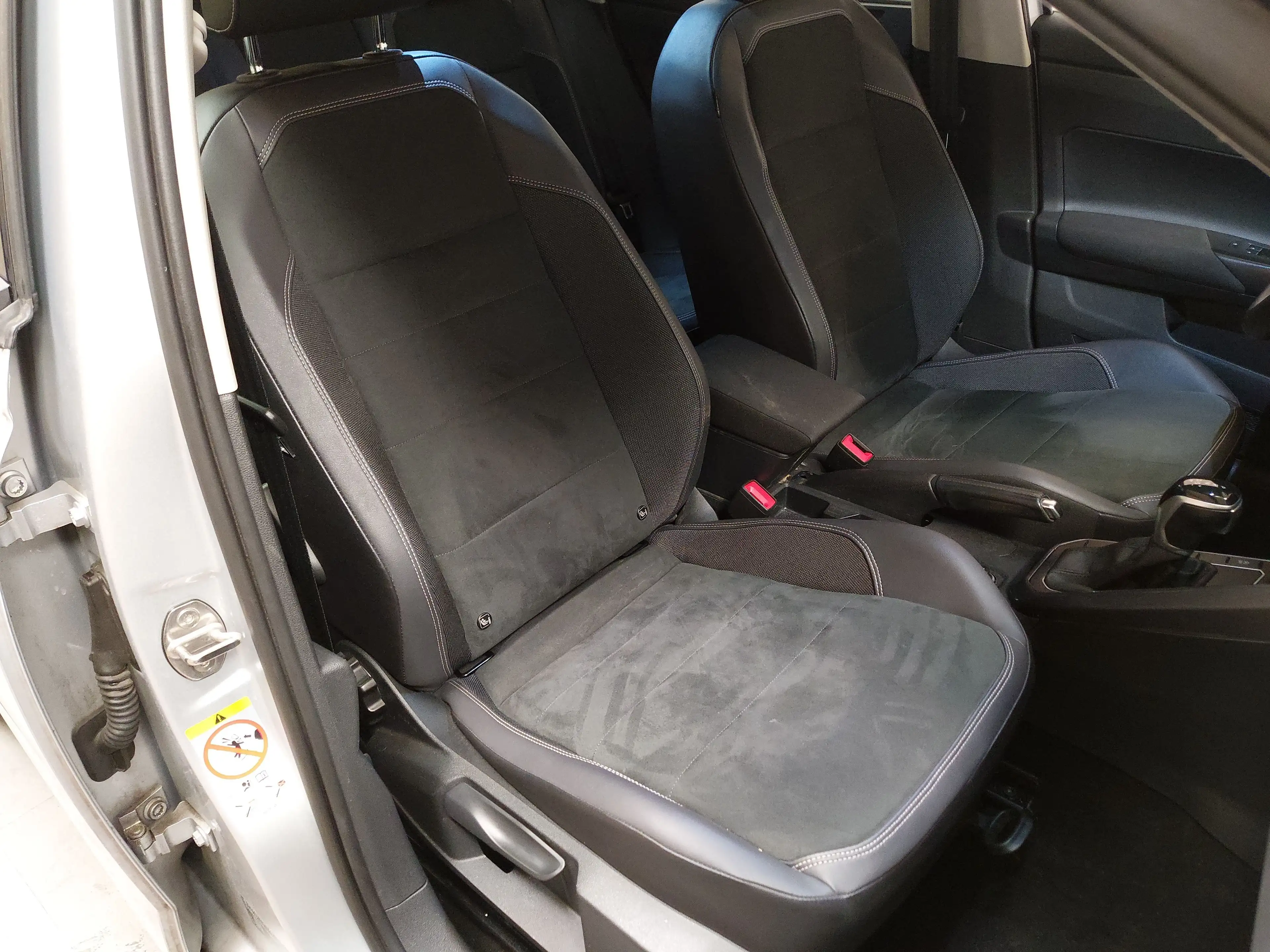 Volkswagen Polo VW Polo 1.0 TSI Style DSG NAVI DC Matrix SHZ PDC — photo 10
