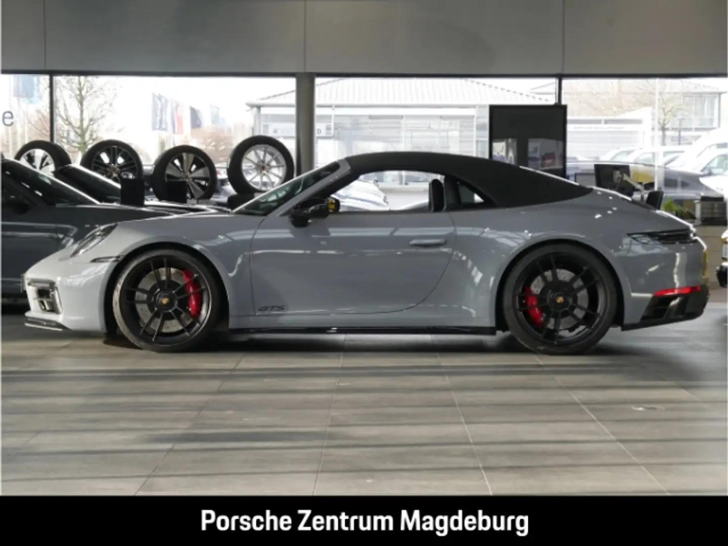 Porsche 992 (911) Carrera GTS Cabriolet*LIFT*BOSE* Grau - 2