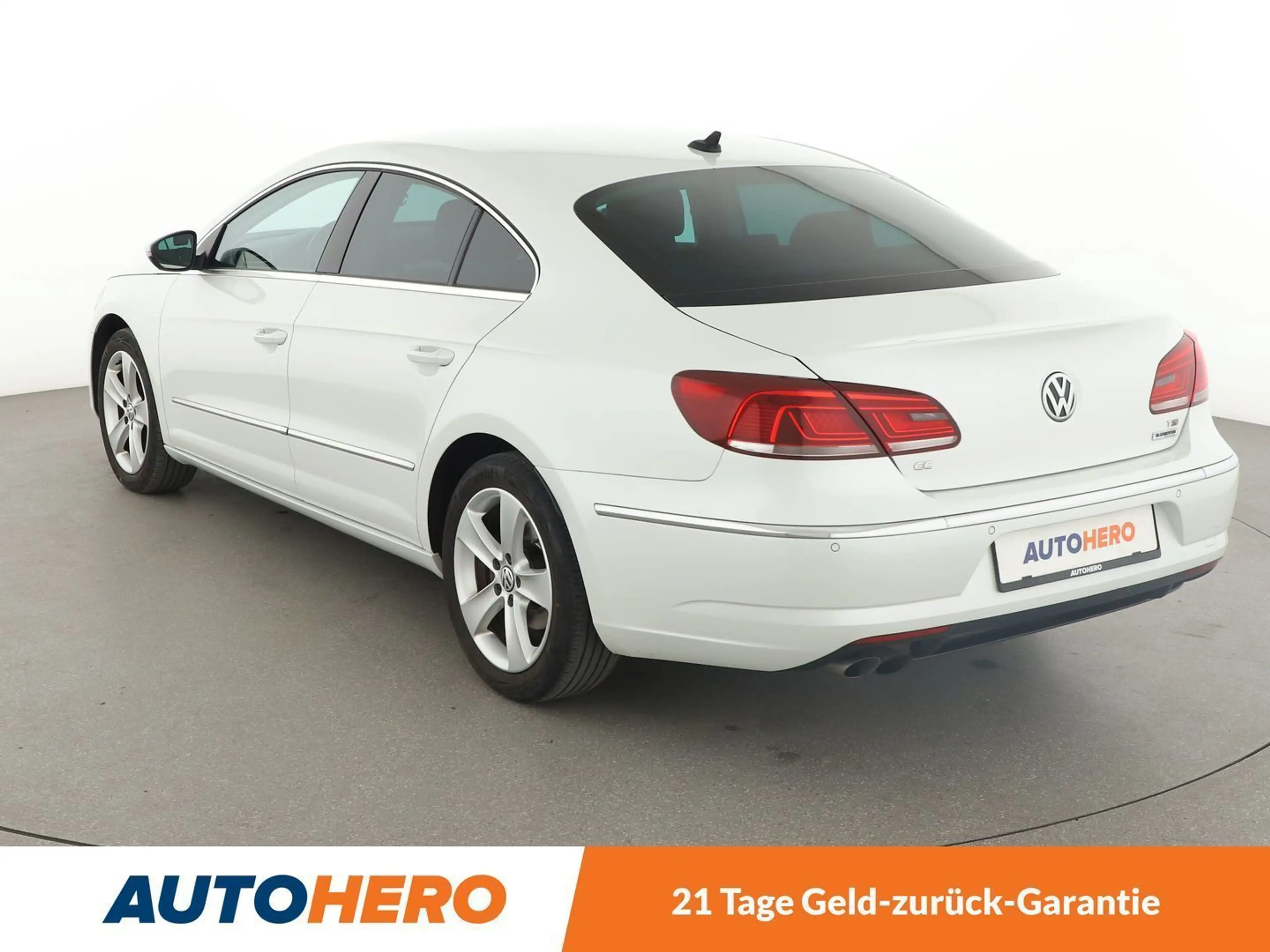 Volkswagen CC 1.4 TSI BMT Aut.*NAVI*BI-XENON*TEMPO*PDC*SHZ* — photo 4