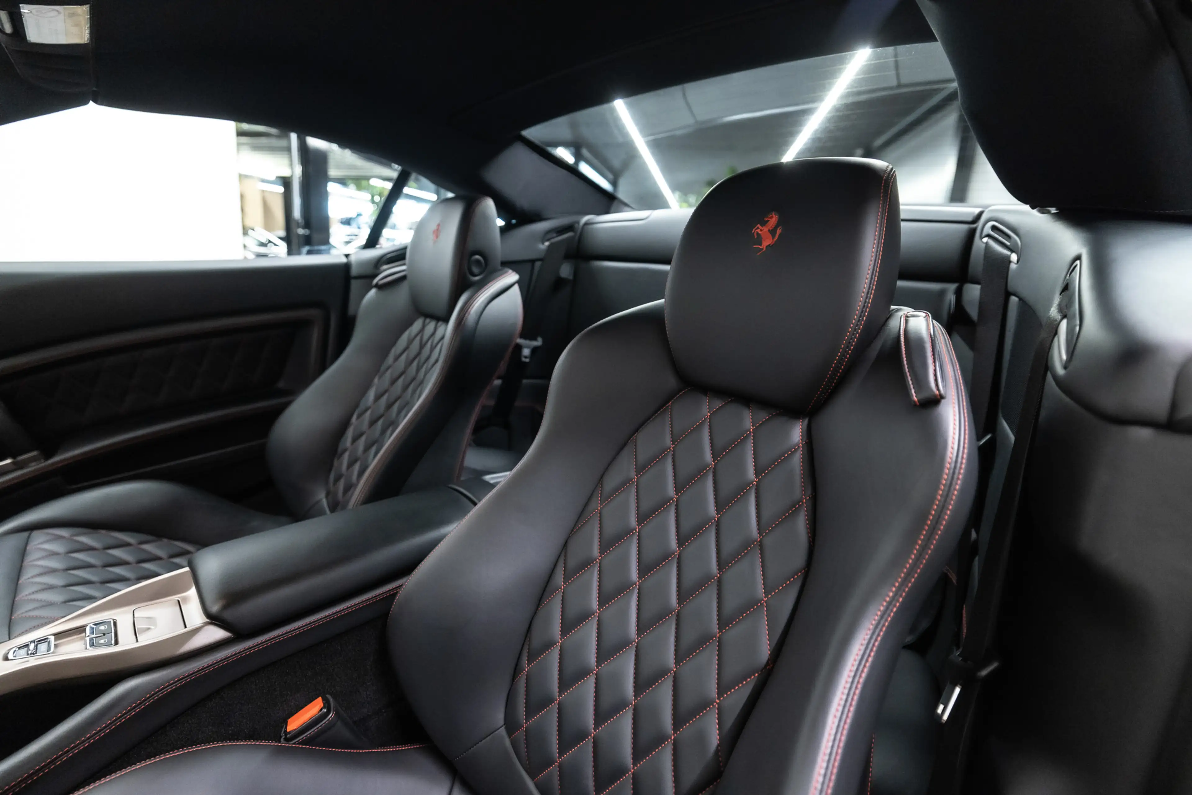 Ferrari California 4.3 V8 30 Btw auto, (€ 107.396,69 Ex B.T.W) DEALER — photo 6
