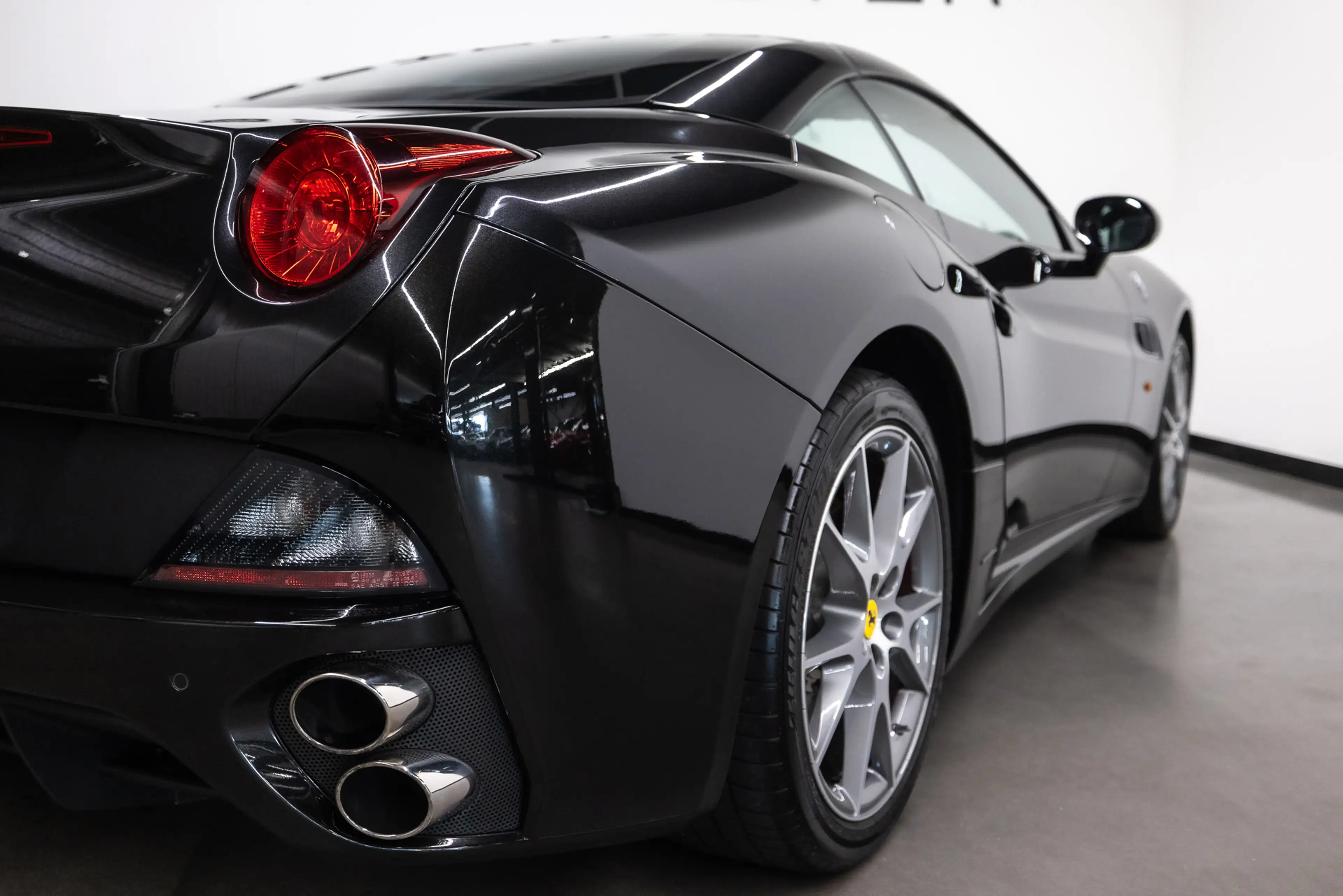 Ferrari California 4.3 V8 30 Btw auto, (€ 107.396,69 Ex B.T.W) DEALER — photo 11