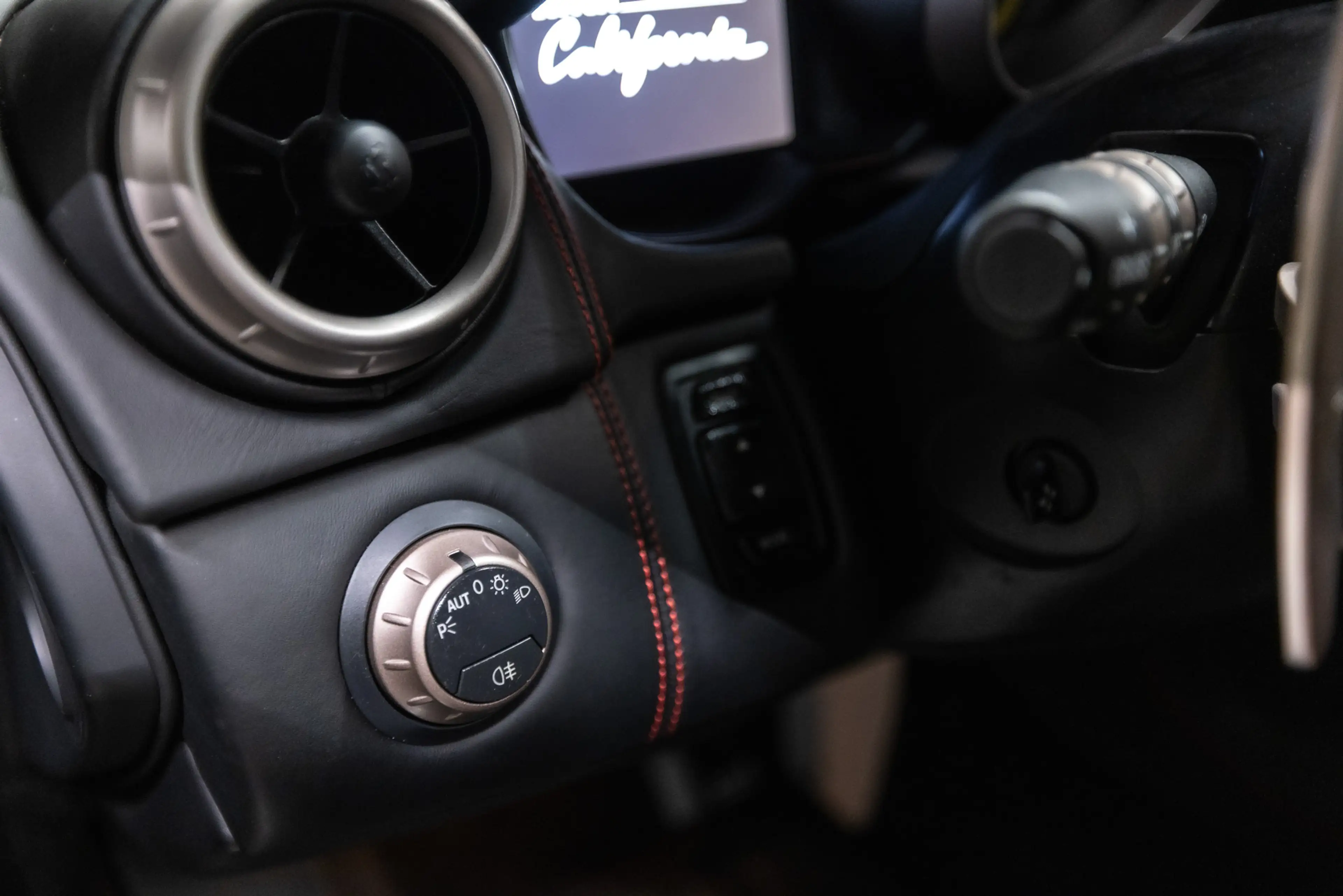 Ferrari California 4.3 V8 30 Btw auto, (€ 107.396,69 Ex B.T.W) DEALER — photo 44