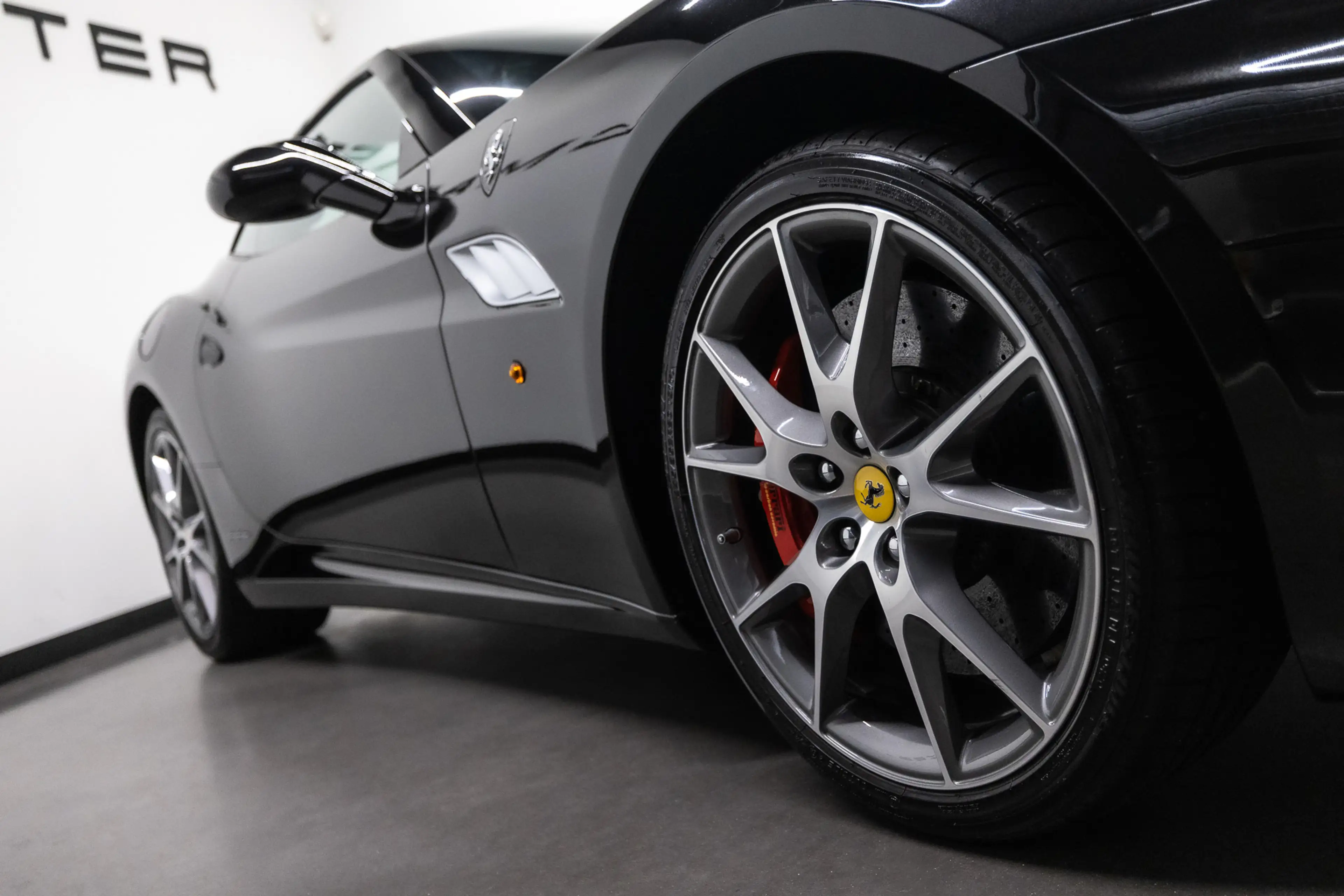 Ferrari California 4.3 V8 30 Btw auto, (€ 107.396,69 Ex B.T.W) DEALER — photo 17
