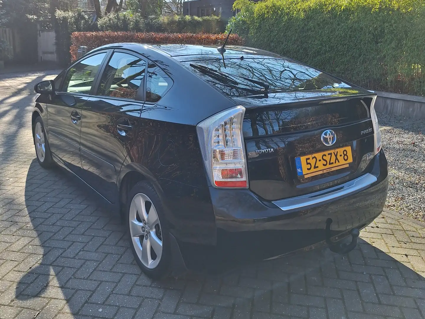Toyota Prius Prius 1.8 Dynamic | met trekhaak en parkeercamera - 2