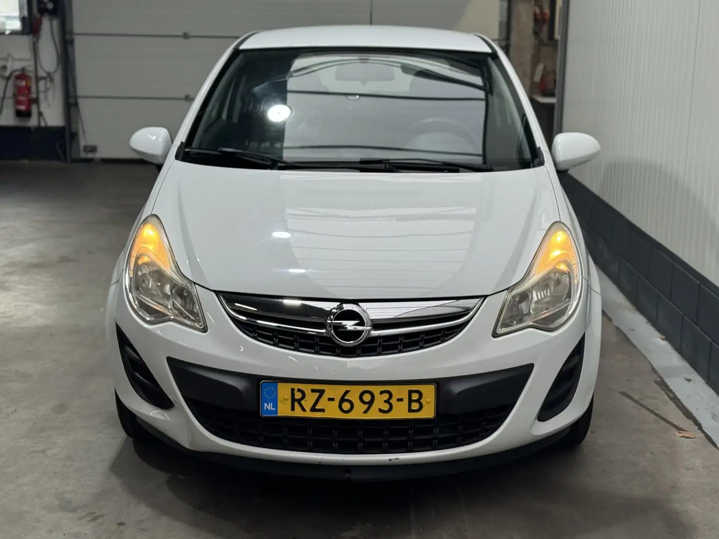 Opel Corsa 1.0-12V Selection Wit - 2