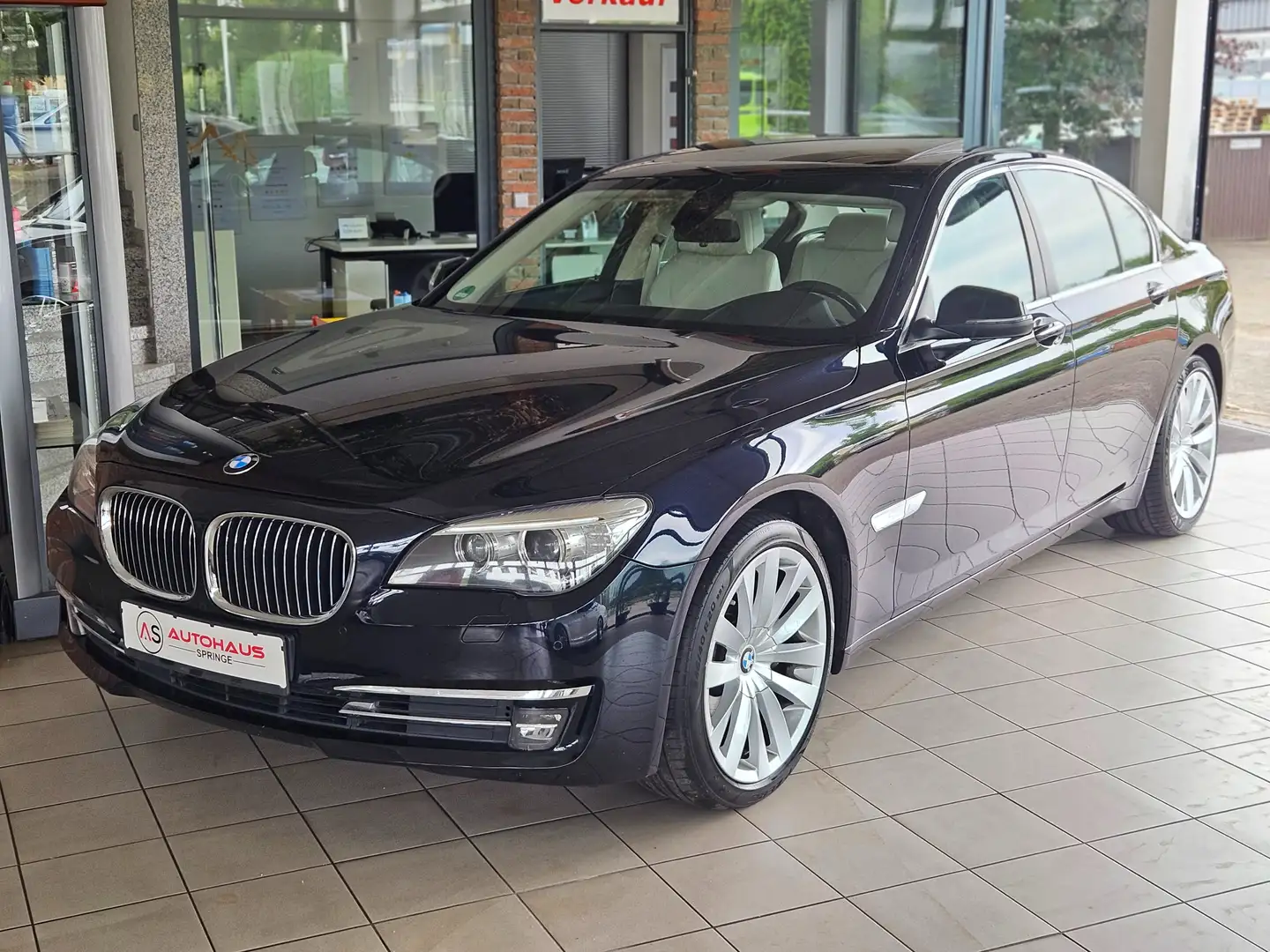 BMW 730 730d xDrive *Scheckheftgepflegt, TV, AHK, HU* Nero - 1