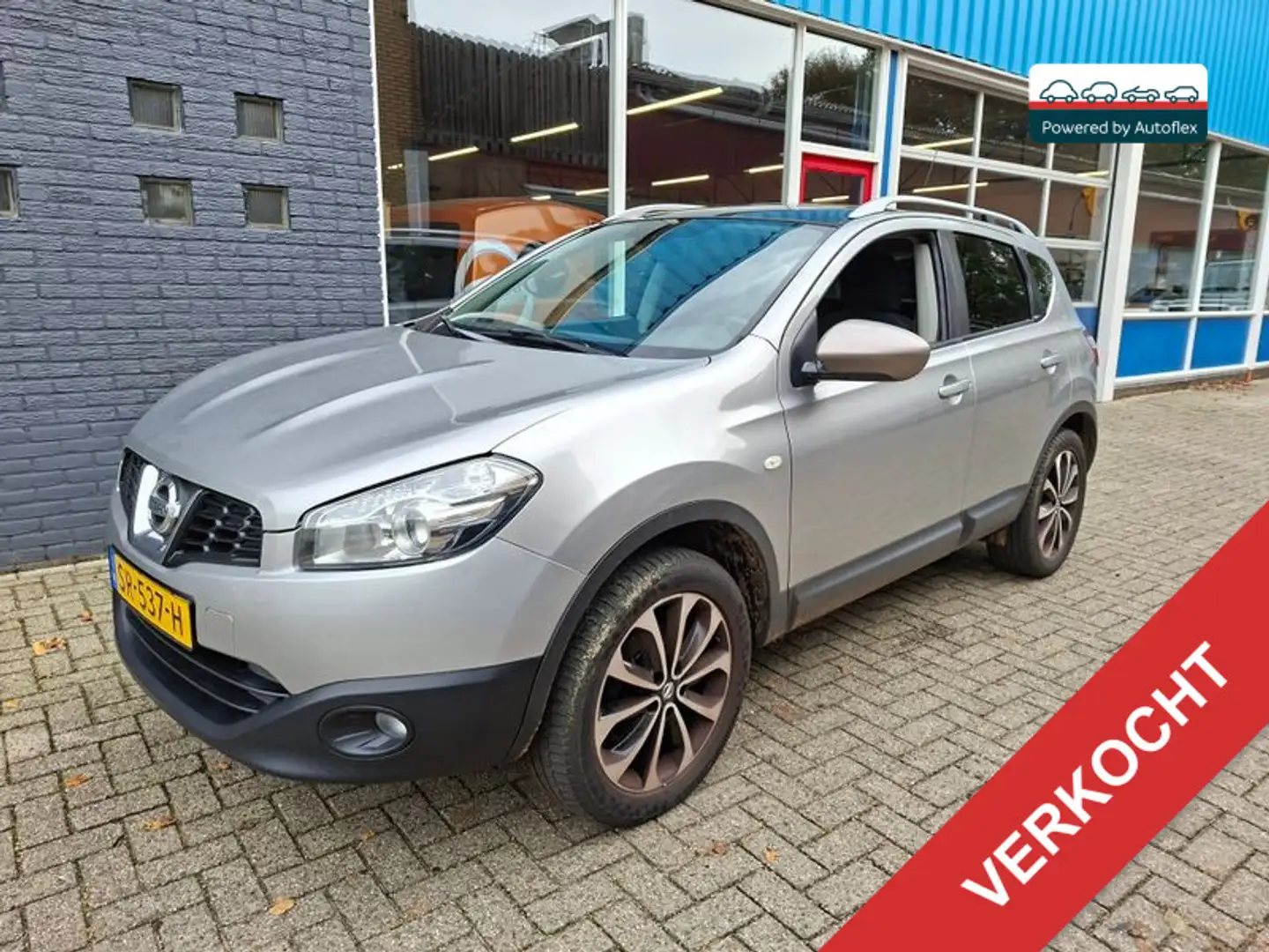 Nissan Qashqai 2.0 Connect Edition Trekhaak Automaat Panoramadak Szary - 1