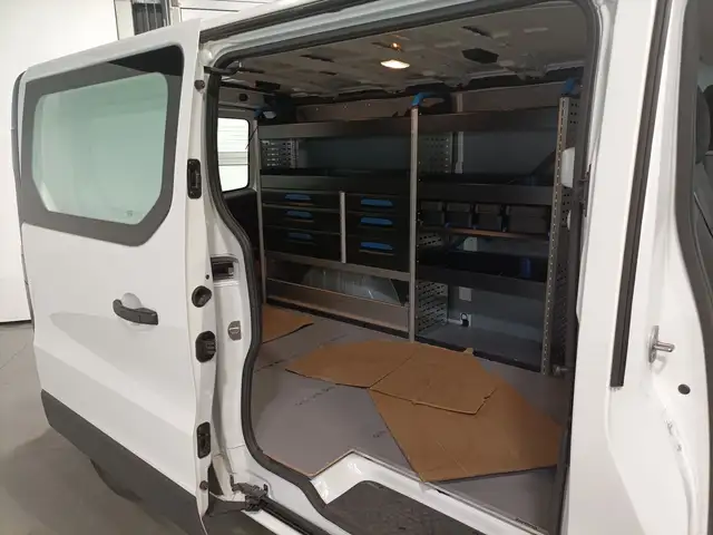 Renault Trafic view 15