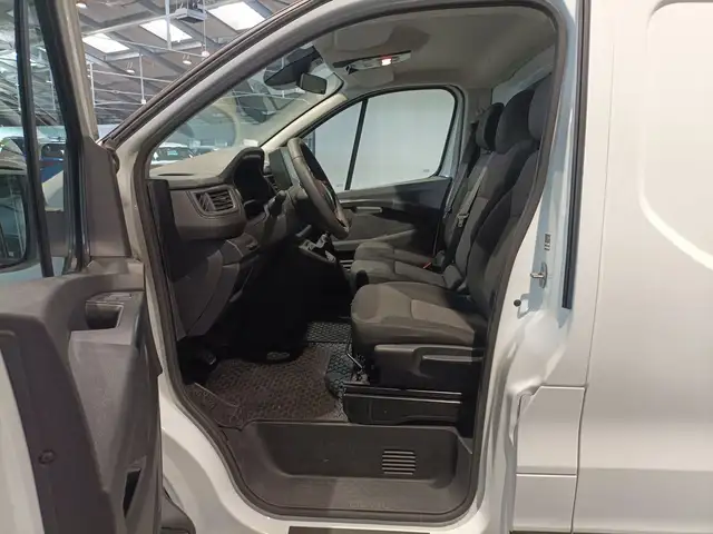 Renault Trafic view 8