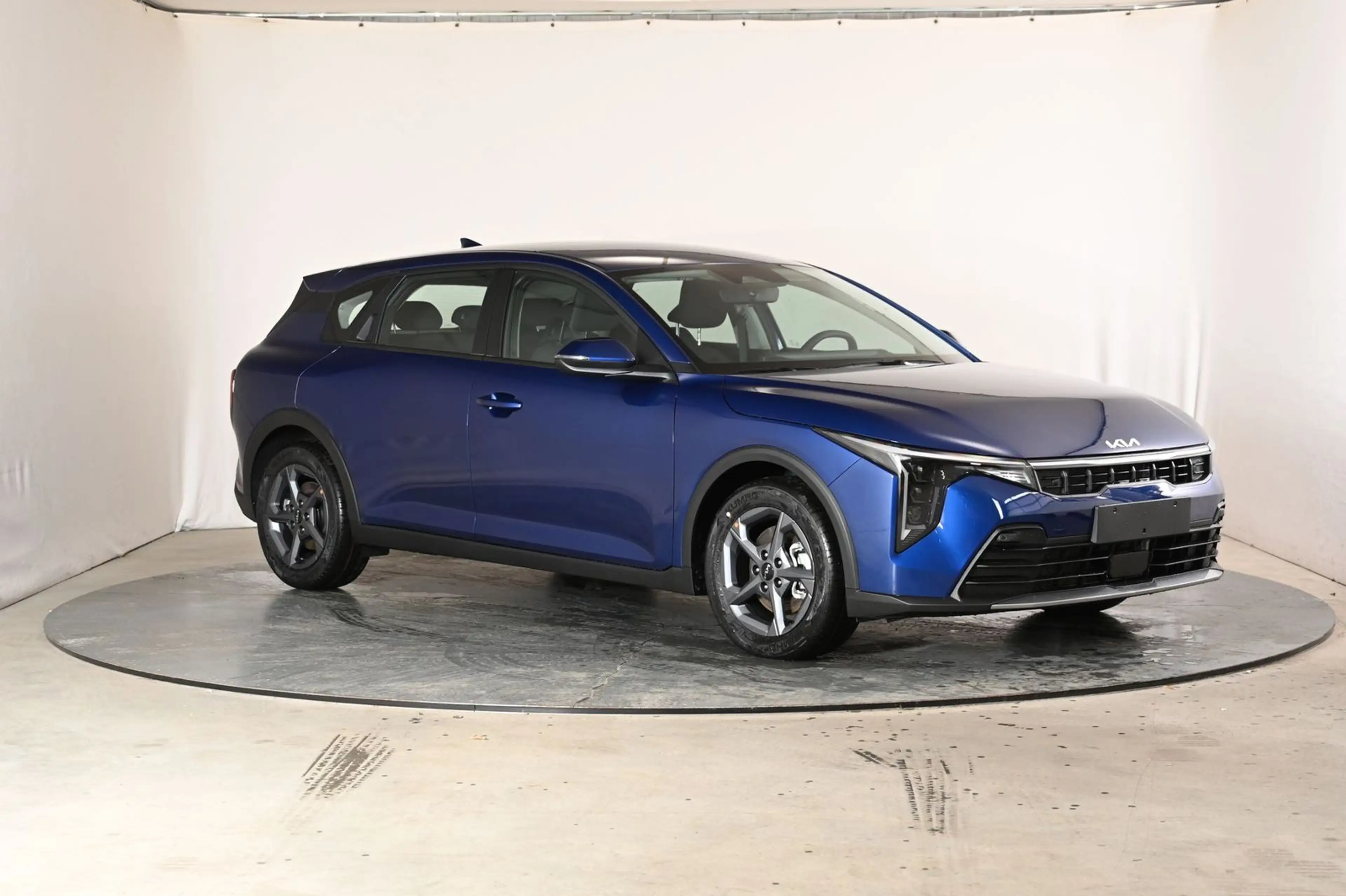 Kia K4 Spin ACC|RFK|LED|Navi|Carplay|Klima|PDC|SHZ — photo 7