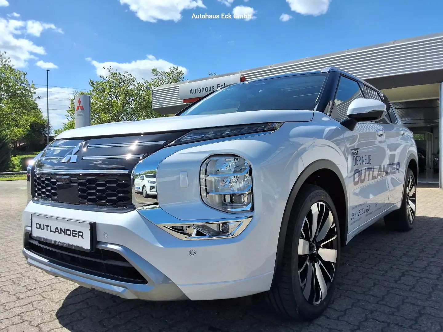 Mitsubishi Outlander 2.4L PHEV TOP *360°,ACC,Navi,Sounds.* Blanc - 1