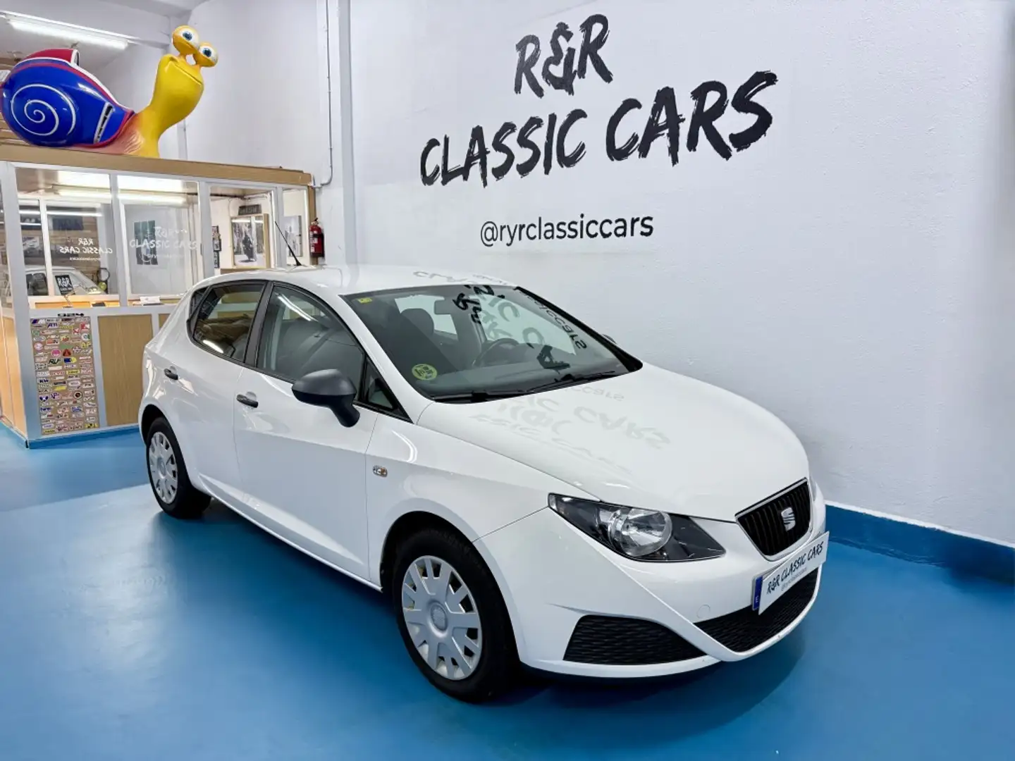 SEAT Ibiza 1.9TDI Reference 90 Blanc - 1