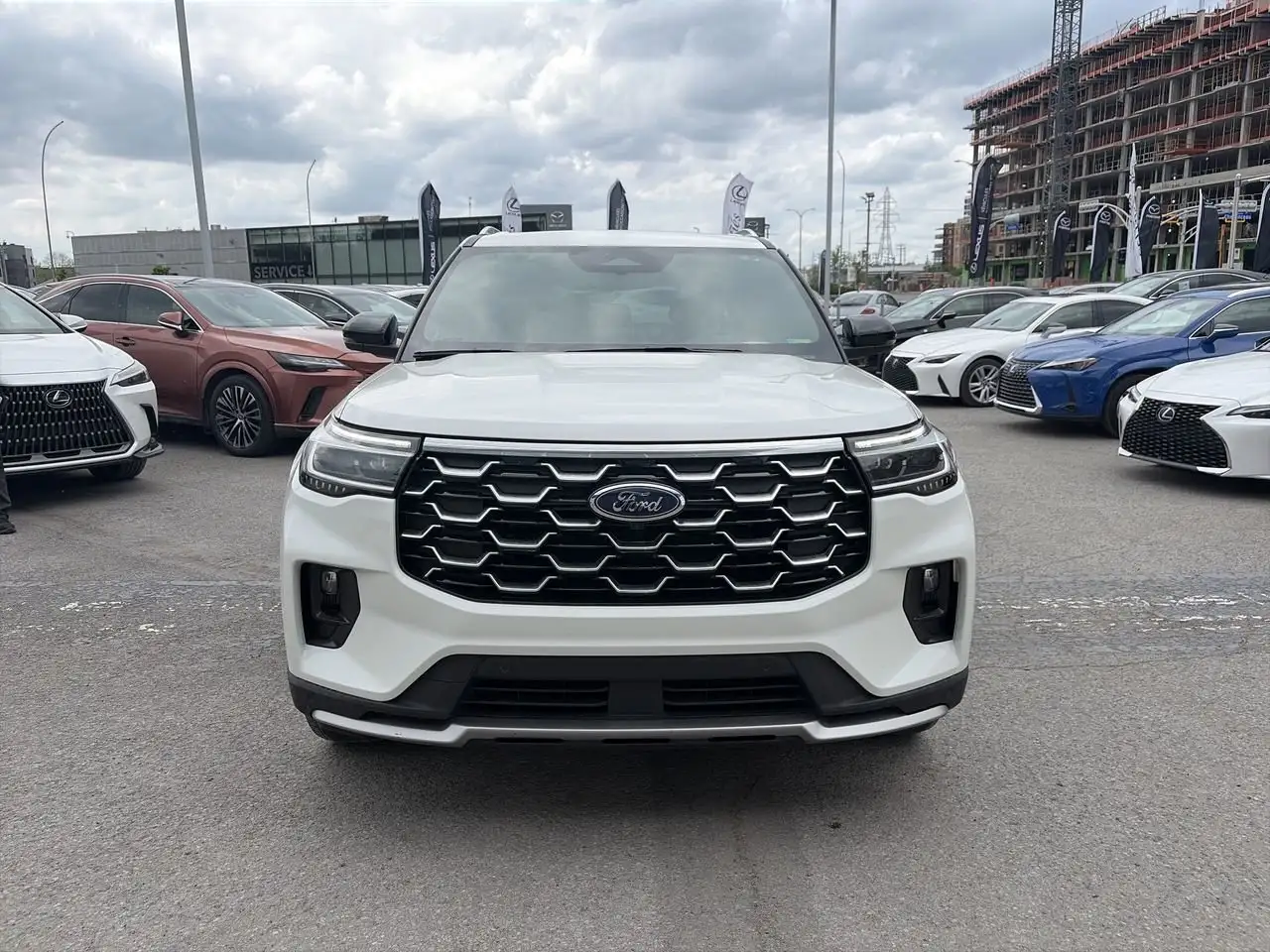 Ford Explorer снимка Ford Explorer