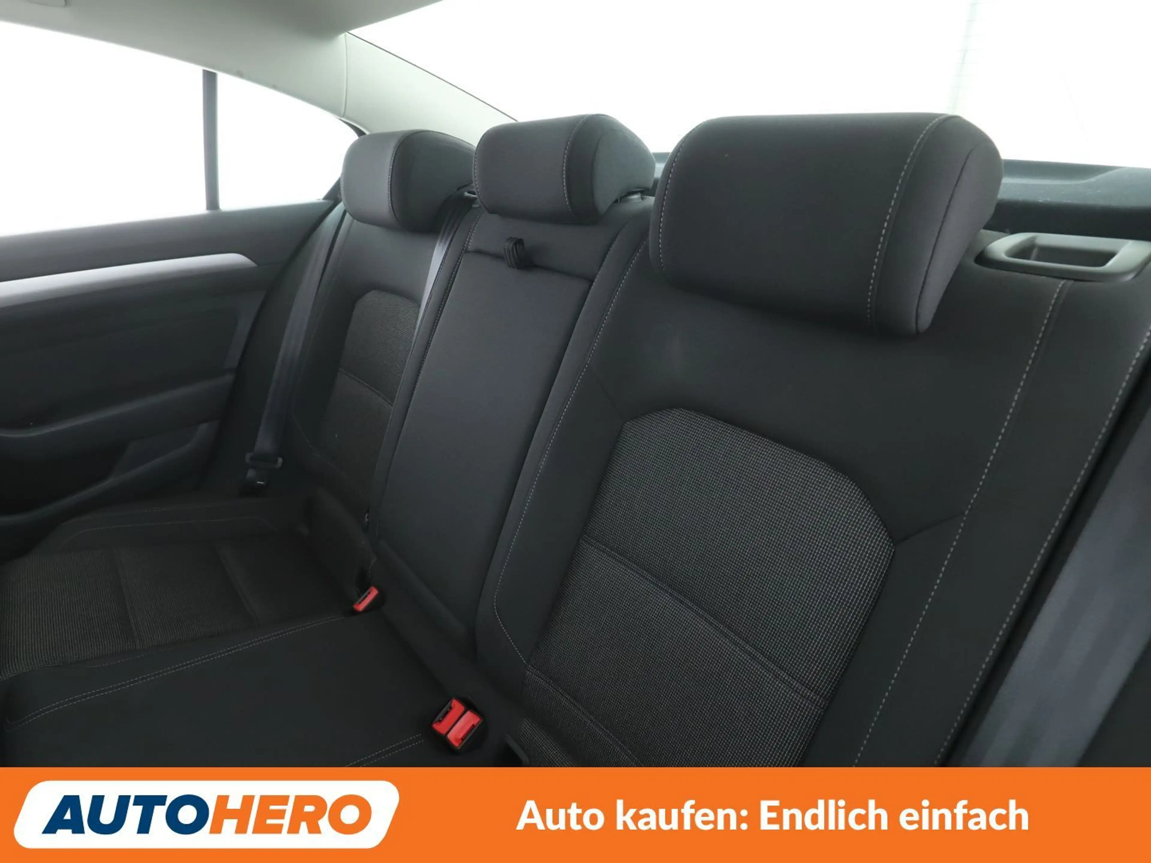 Volkswagen Passat 1.4 TSI Comfortline BMT Aut.*NAVI*PDC*BLUETOOTH* — photo 14