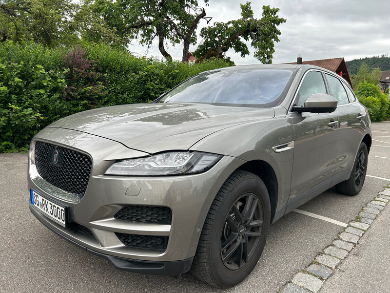 Jaguar F-Pace Portfolio AWD