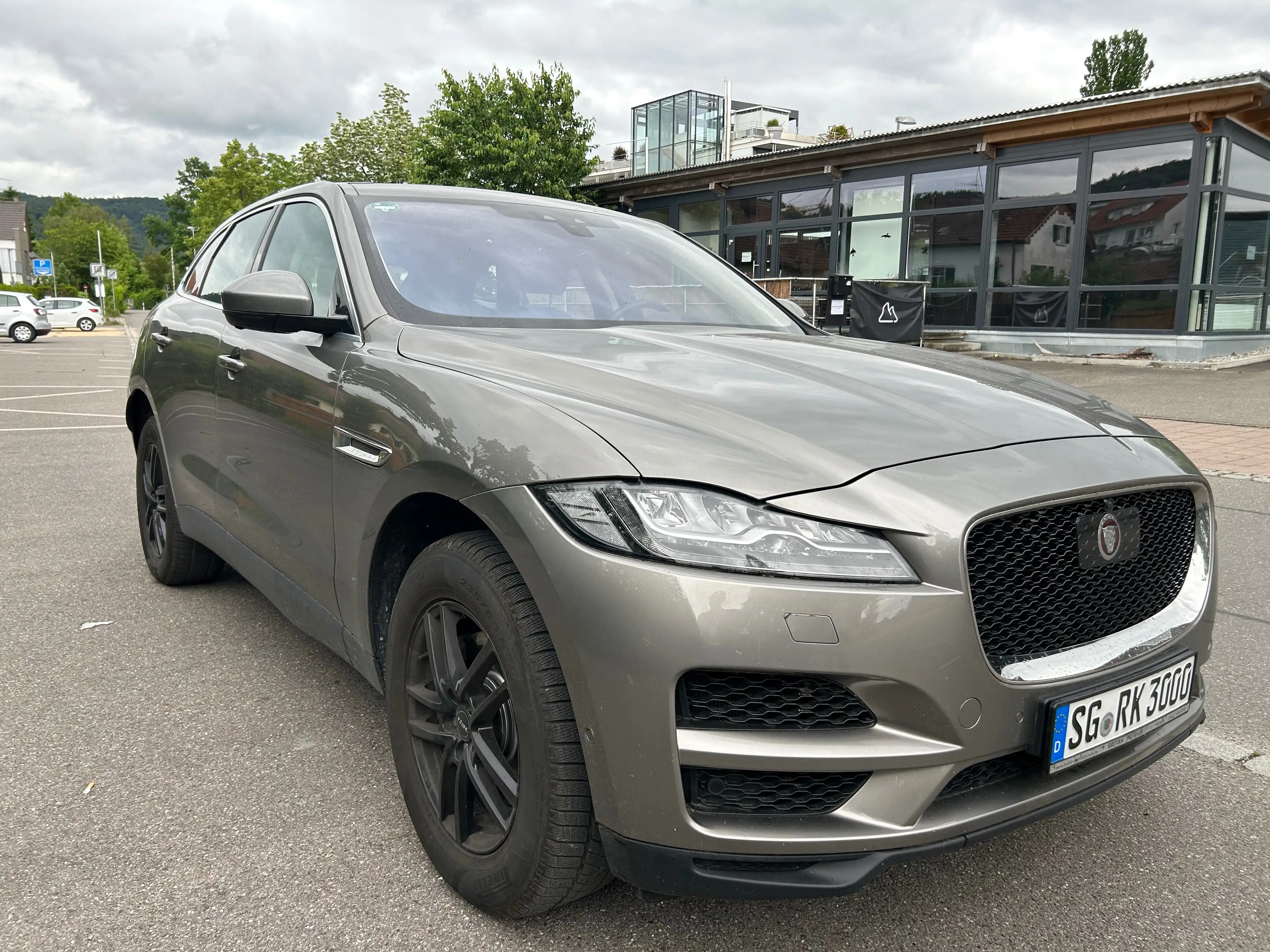 Jaguar F-Pace Portfolio AWD — photo 3