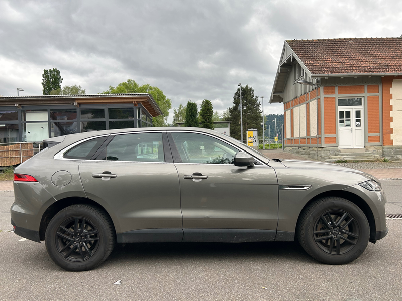 Jaguar F-Pace Portfolio AWD — photo 4