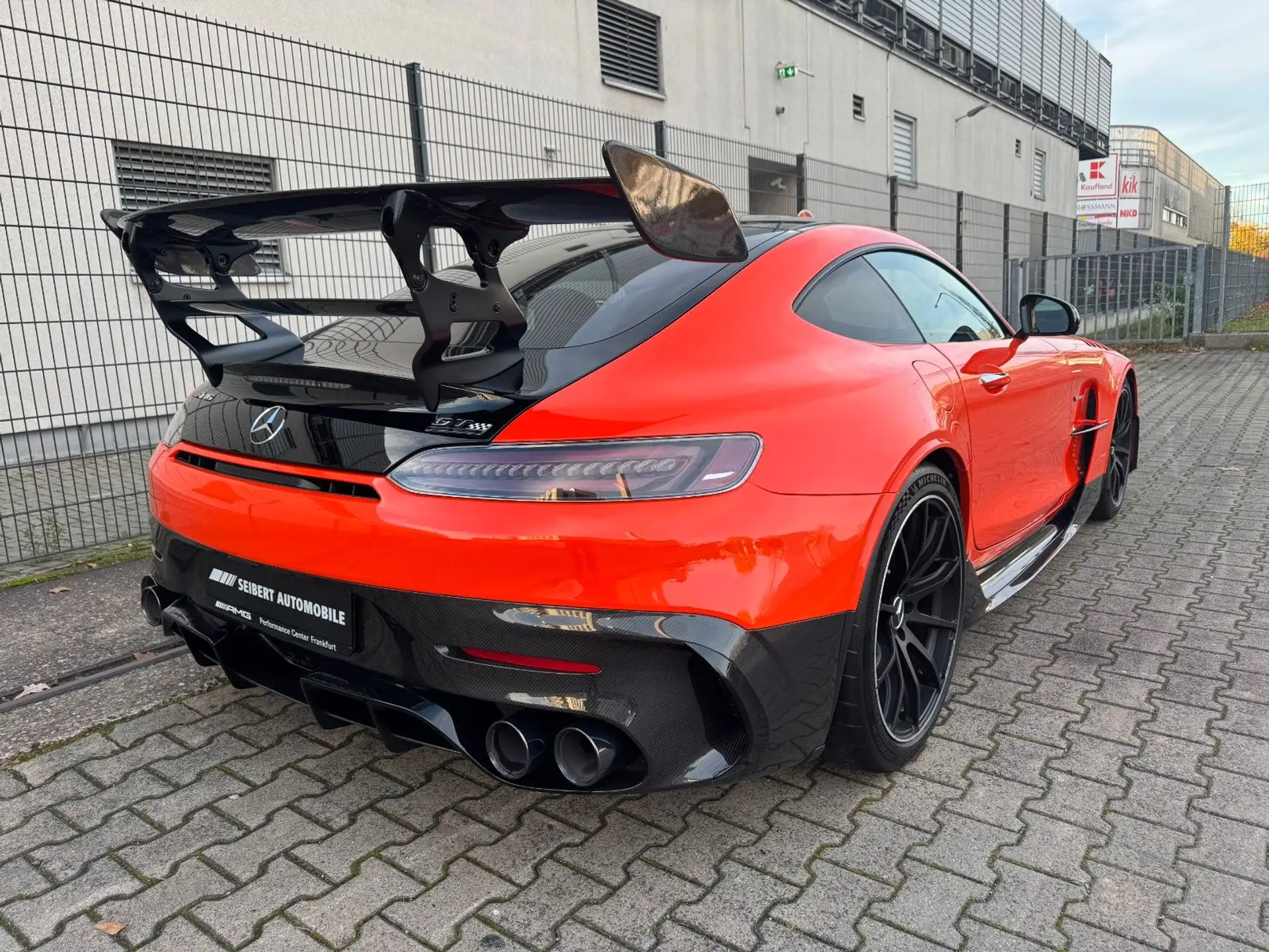 벤츠 AMG GT 2021 레드 사진 3