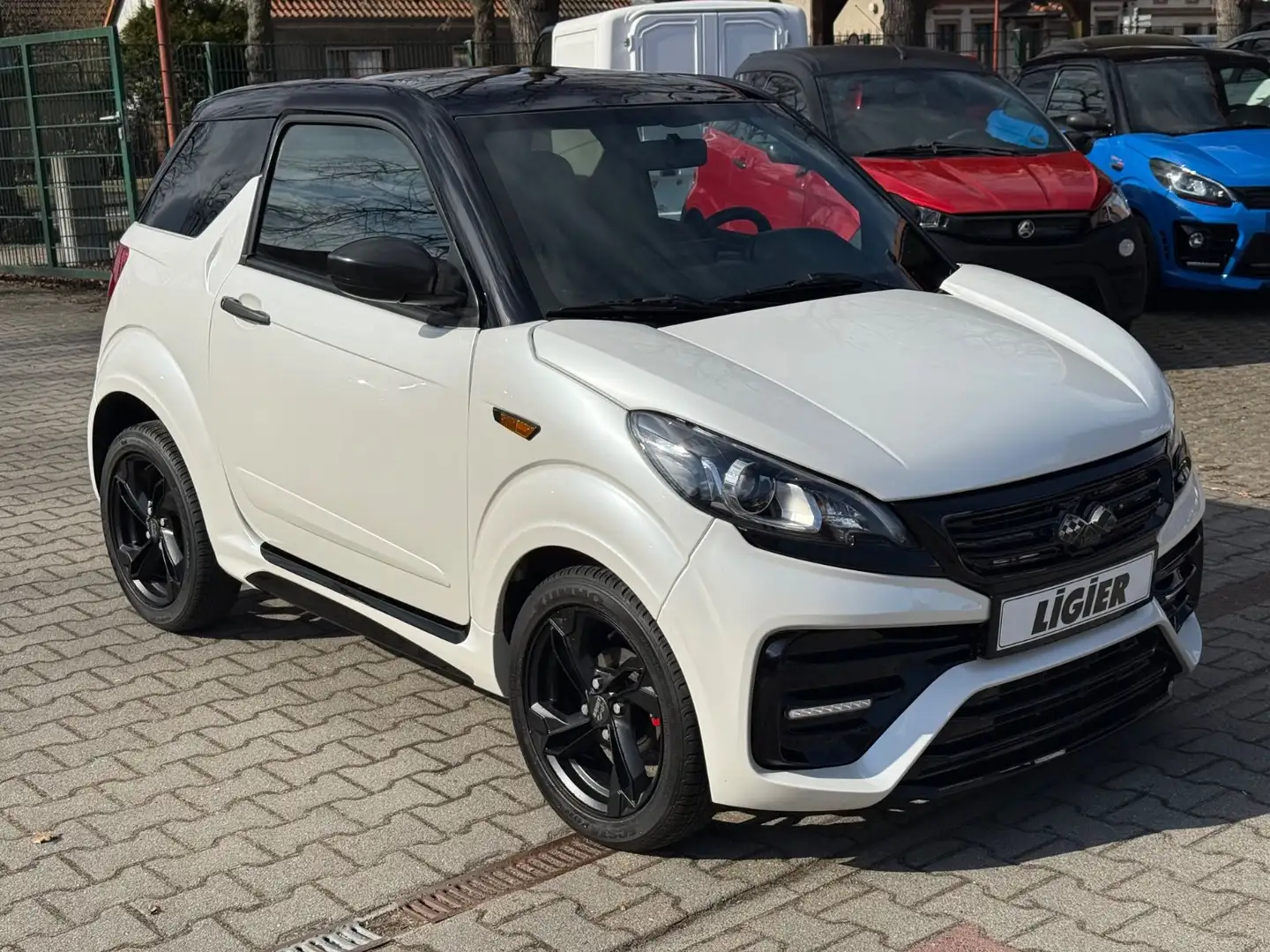 Ligier JS 50 Sport Mopedauto L6e 45 KM/H Weiß - 1