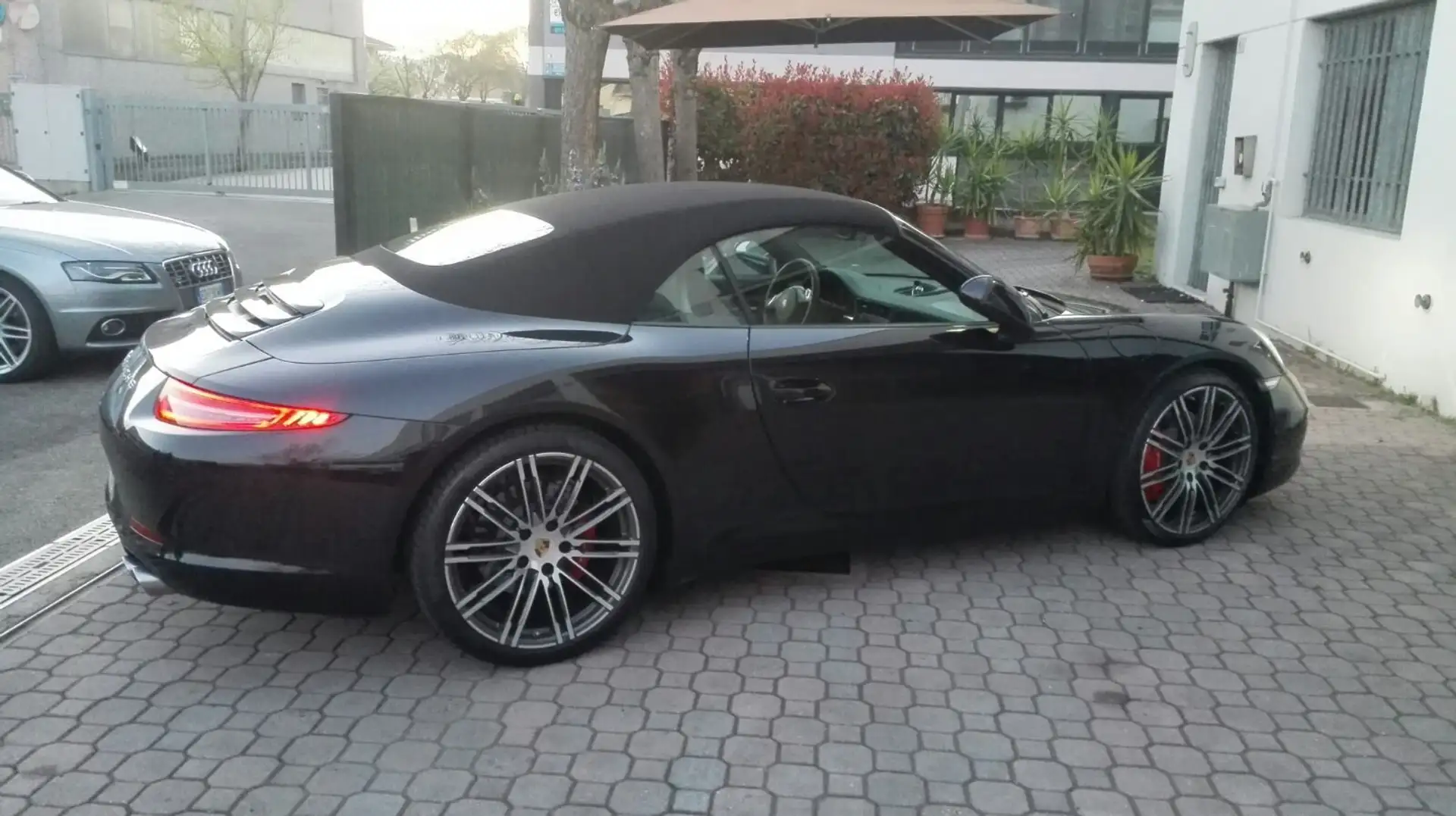 Porsche 991 S Cabrio ,Sport Chrono Plus, scarico cerchi 20" Nero - 2