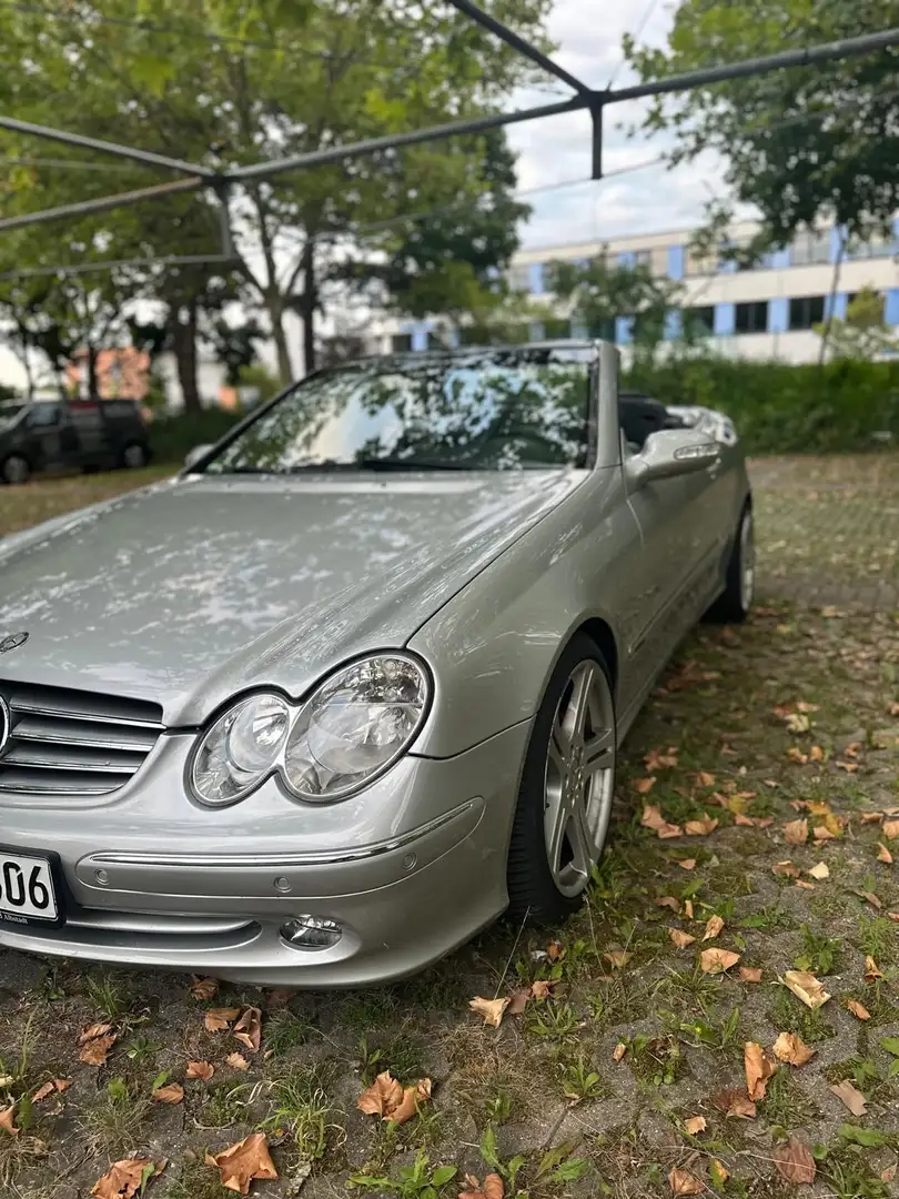 Mercedes-Benz CLK Srebrny - 1