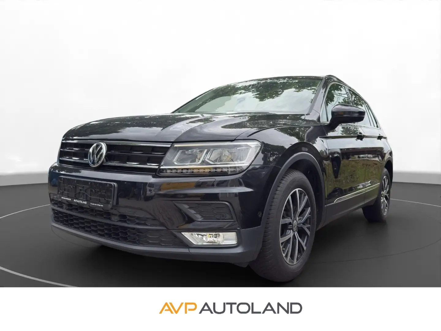 Volkswagen Tiguan 1.4 TSI Comfortline | PANO | NAVI | Negro - 1