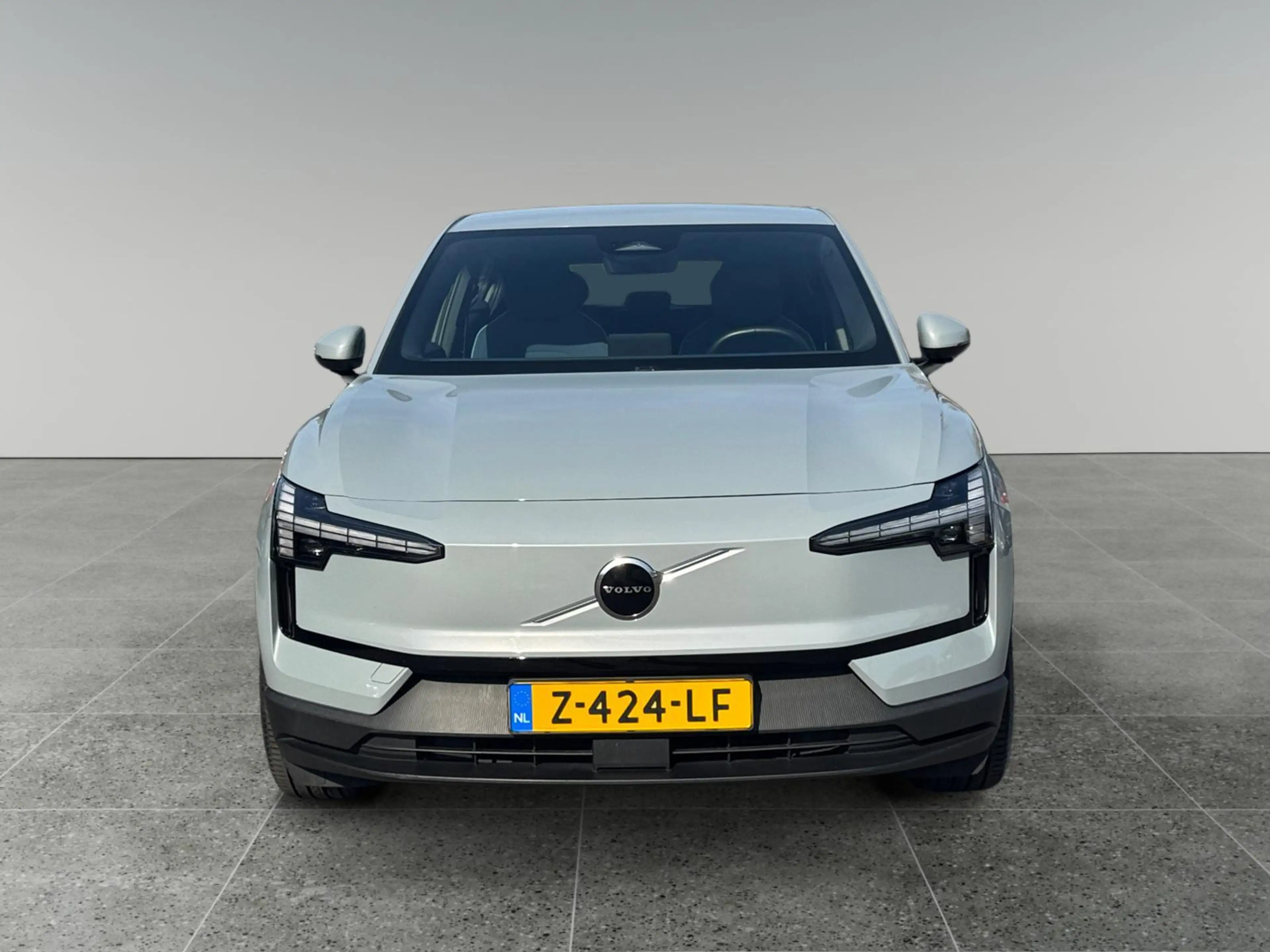 Volvo EX30 Single Motor Core 51 kWh — photo 8