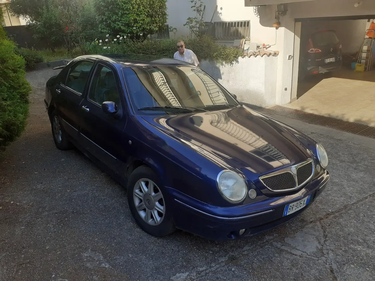 Lancia Lybra 1.9 jtd LX 110cv - 2