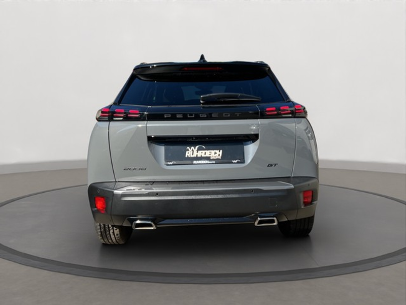 Peugeot 2008 GT PureTech 130 EAT8 — photo 4