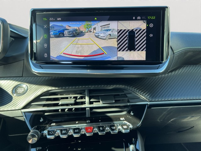 Peugeot 2008 GT PureTech 130 EAT8 — photo 12