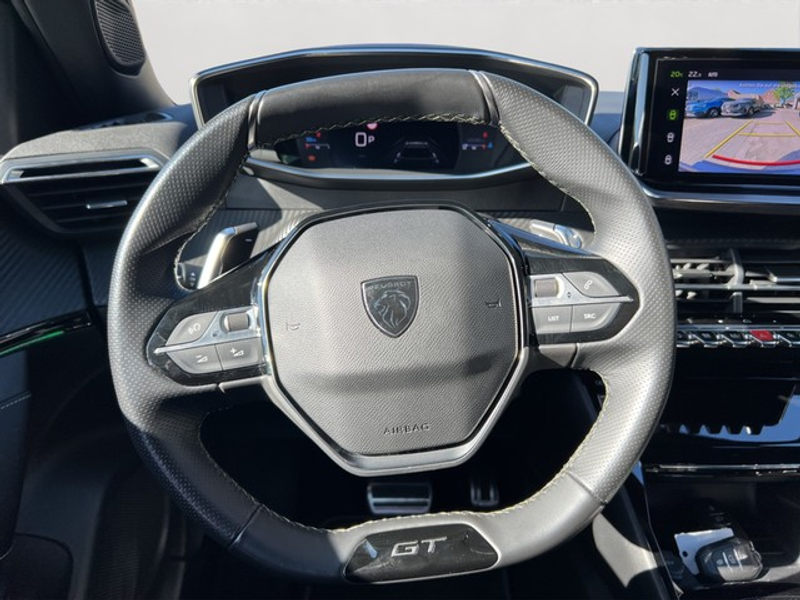 Peugeot 2008 GT PureTech 130 EAT8 — photo 13