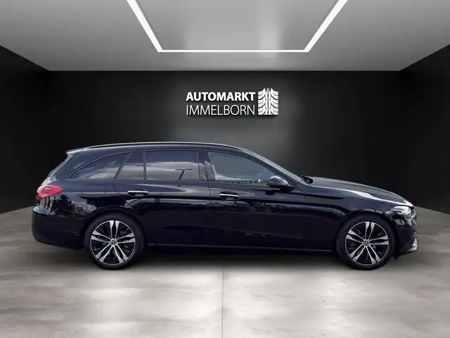 Mercedes-Benz C-Class view 11