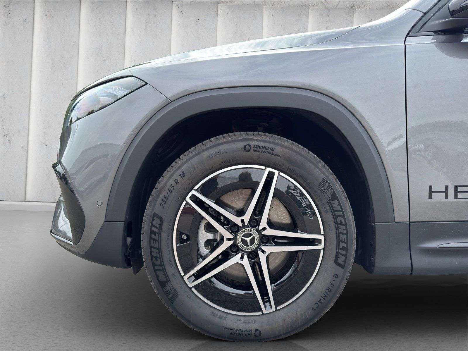 Mercedes-Benz EQB