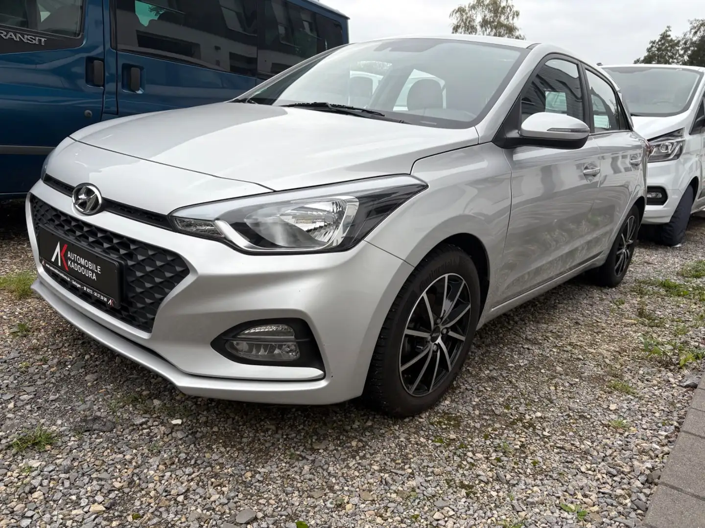 Hyundai i20 Navi Klima Sitz+Lenkradhzg Rückfahrkamera Argent - 2