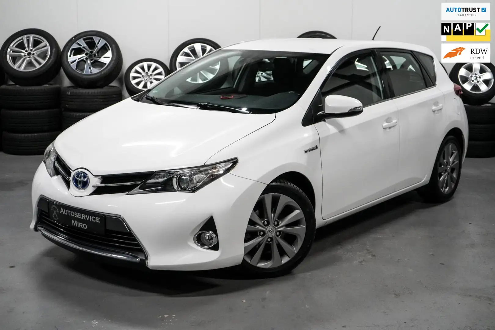 Toyota Auris 1.8 Hybrid Comfort Clima l Cruise l Camera l Navi Blanco - 1