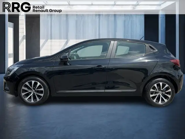 Renault Clio view 2