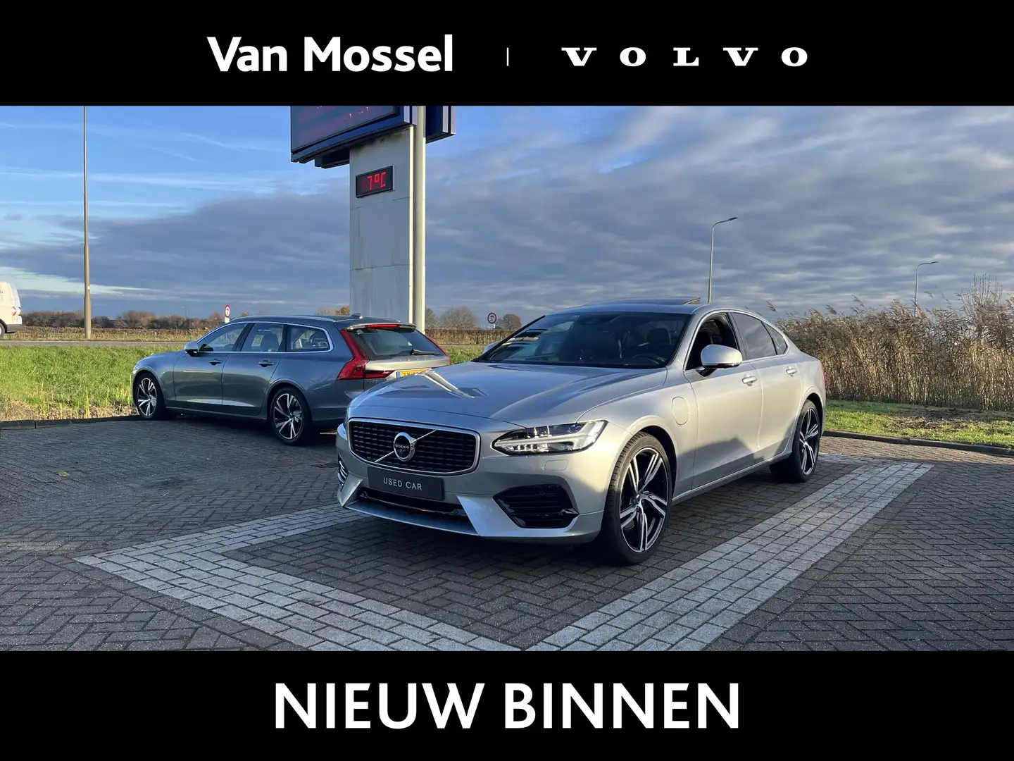 Volvo S90 T8 AWD R-Design Schuifdak | 360 camera | HUD | Luc Grijs - 1