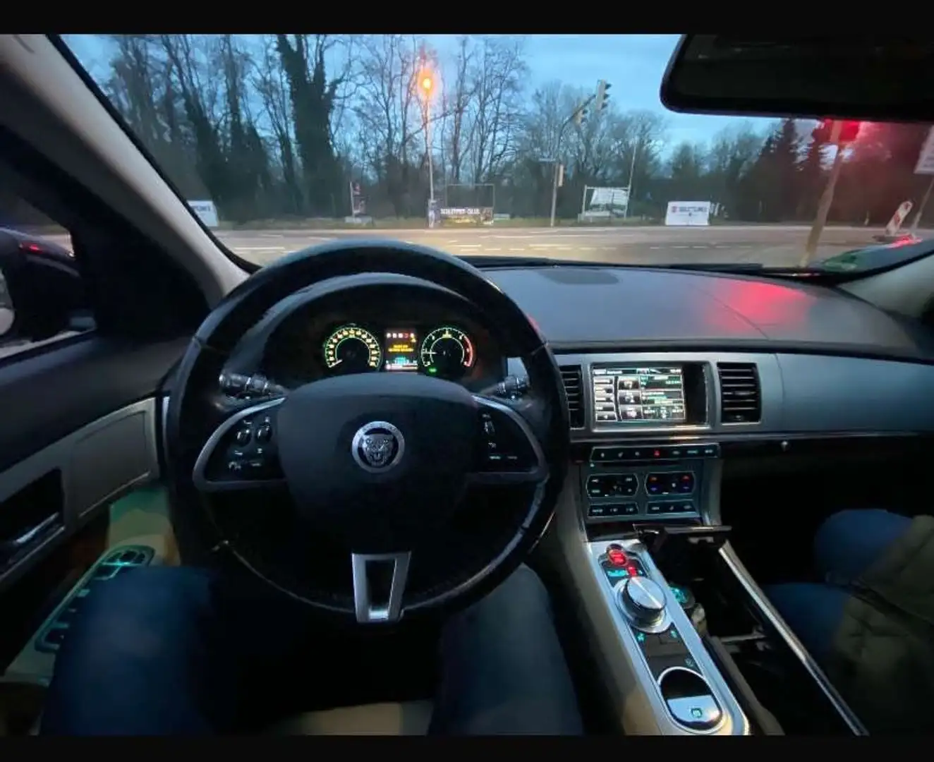 Jaguar XF 2.2 Diesel - 2