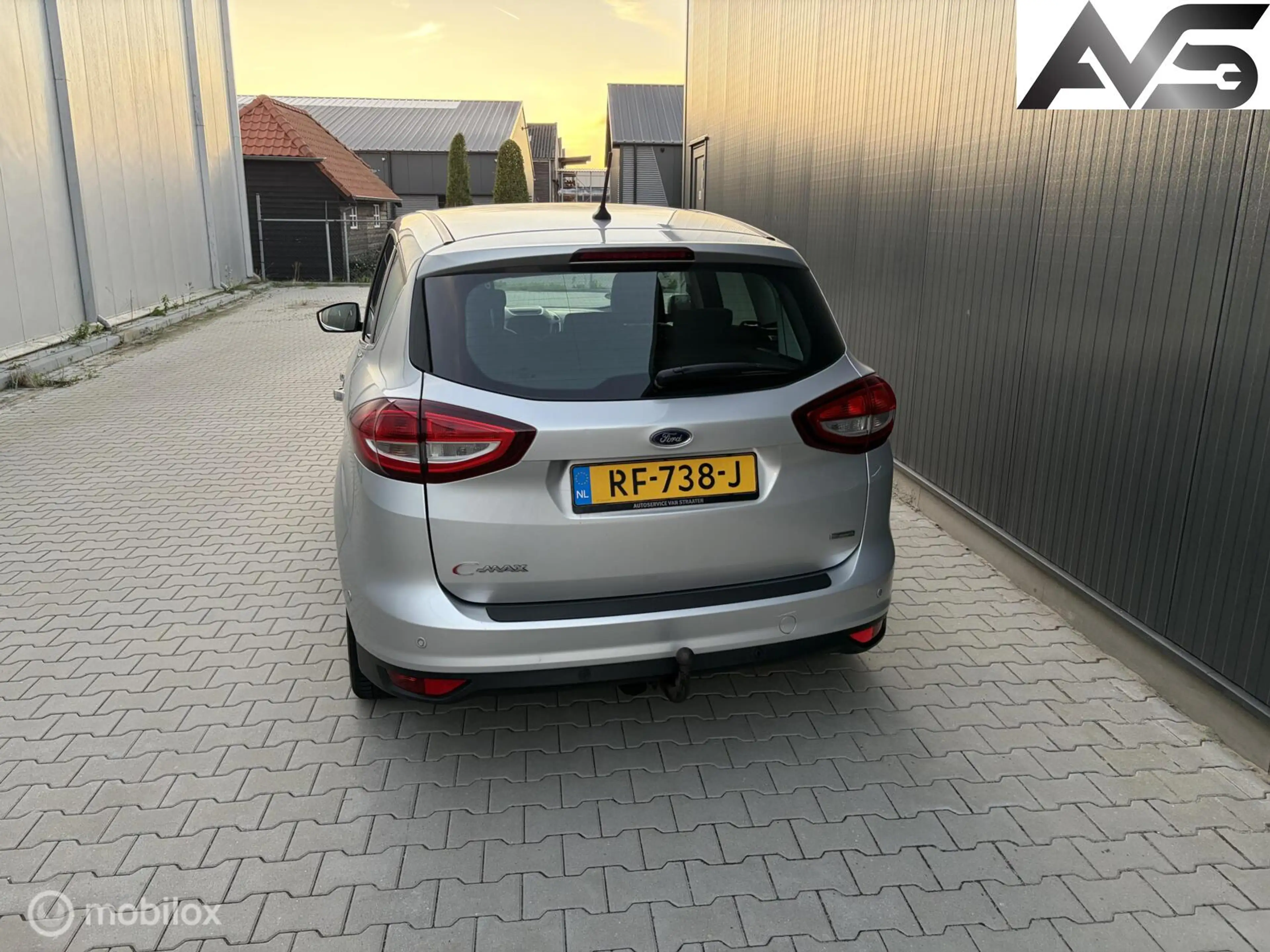 Ford C-Max 1.0 Titanium — photo 5