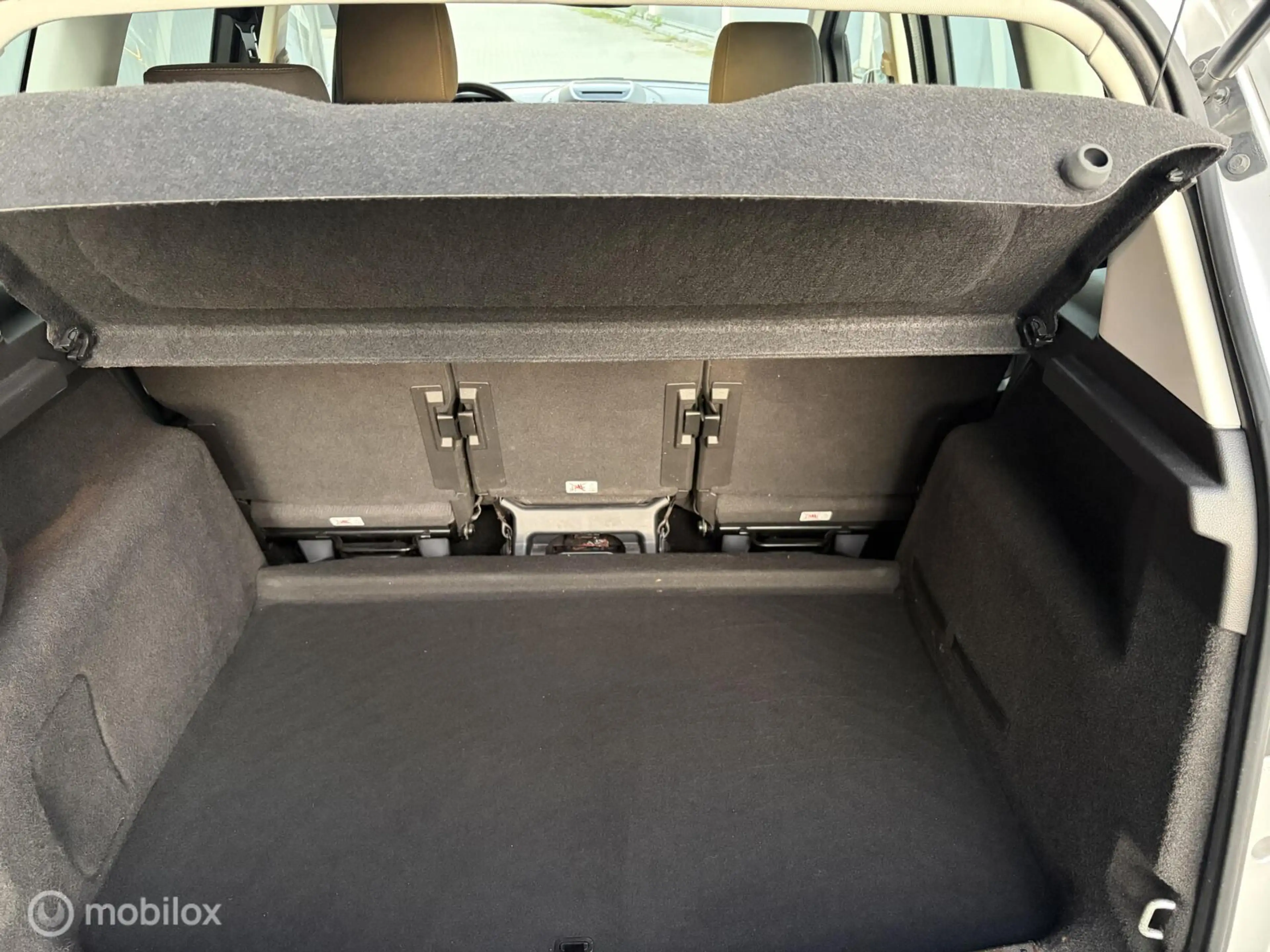 Ford C-Max 1.0 Titanium — photo 15